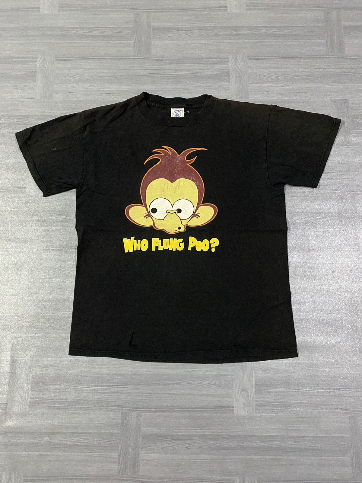 Vintage Vintage 90s Monkey “Who Flung Poo?” T-Shirt Size US M / EU 48-50 / 2 - 1 Thumbnail