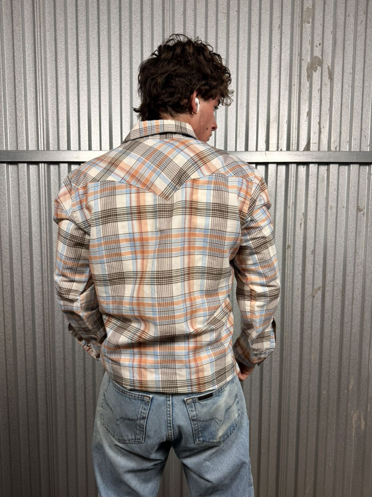 Wrangler 70s Vintage Wrangler USA Made Single Needle Pearl Snap Shirt Size US L / EU 52-54 / 3 - 2 Thumbnail