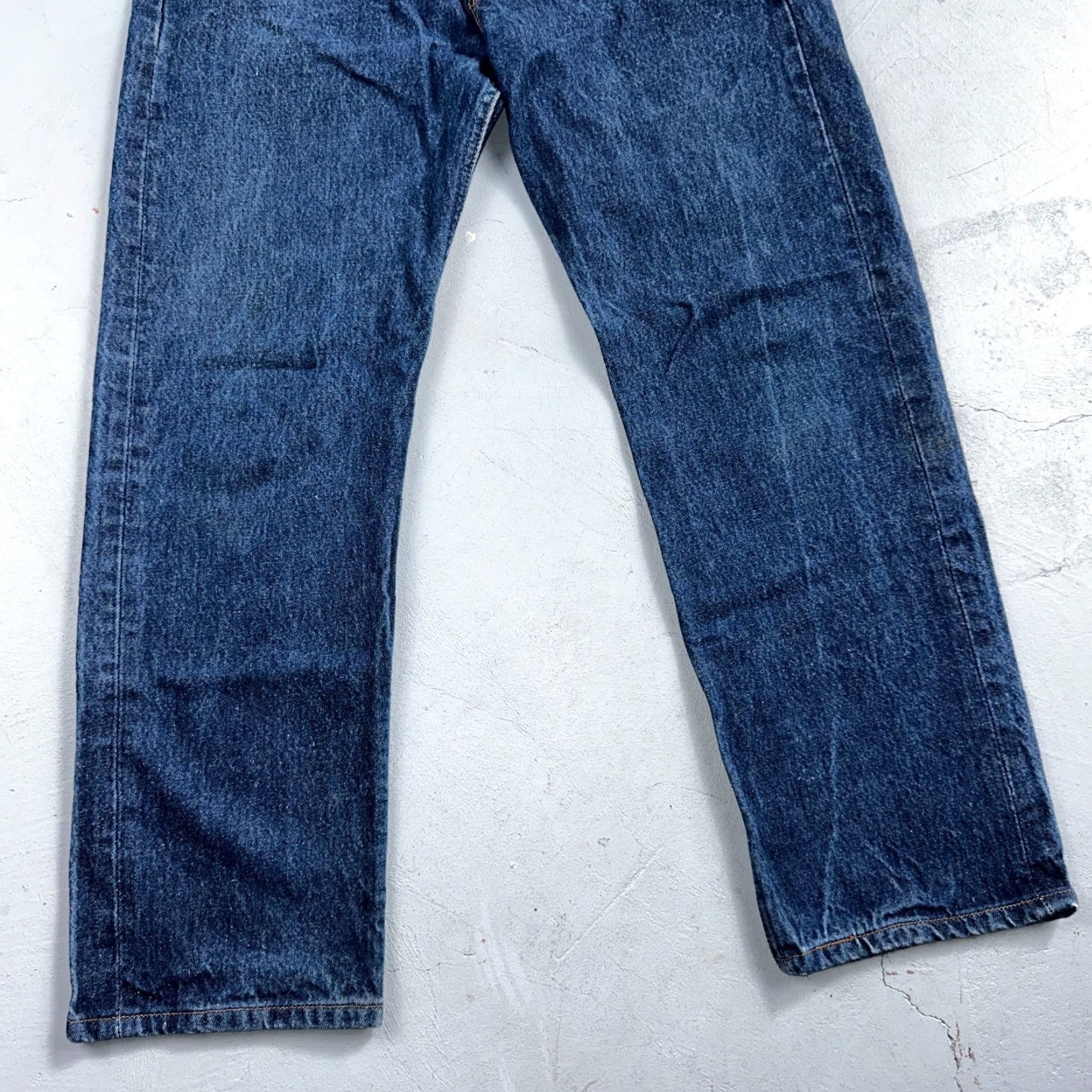 Levi's VINTAGE Levi's 501 Jeans Men 34x31 Blue Straight Leg 90s Y2K USA Mid Rise Comfort Size US 34 / EU 50 - 3 Thumbnail