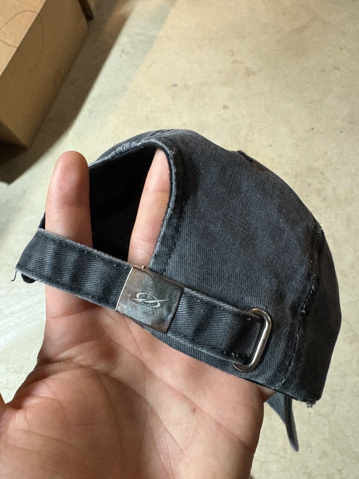 Other Oakley Style Y2K Stone Washed Faded Black Cap Adjustable Size ONE SIZE - 5 Thumbnail