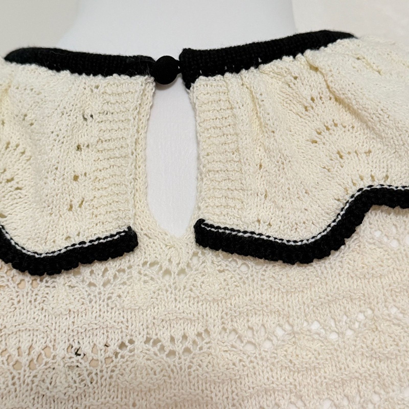 Elie Tahari Elie Tahari Cream Scallop Trim Knit crochet knit Top Size L / US 10 / IT 46 - 4 Thumbnail