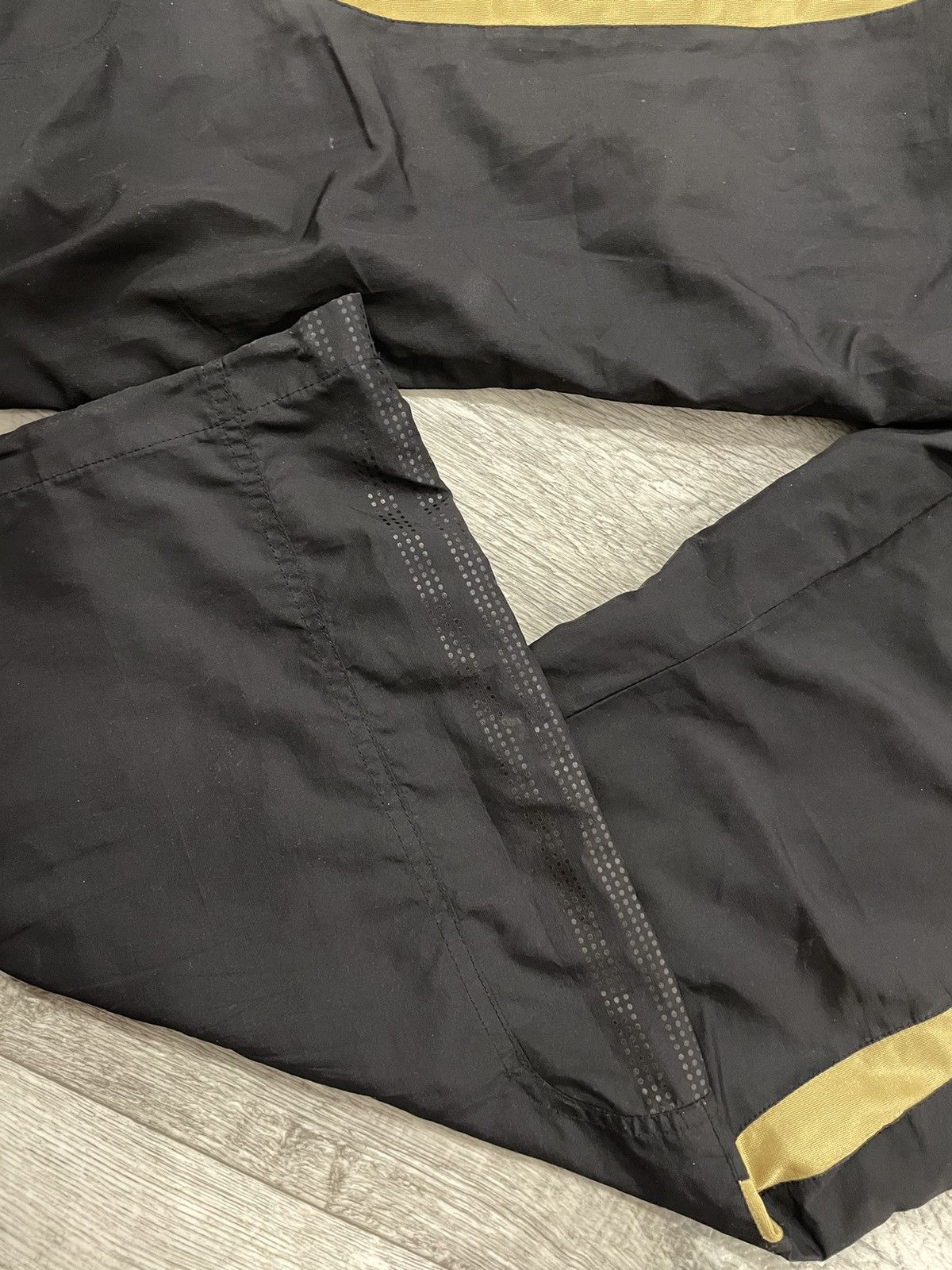 Adidas × Vintage Rare MILAN acm Adidas Y2K Nylon Track Suit pants nylon Size US M / EU 48-50 / 2 - 3 Thumbnail