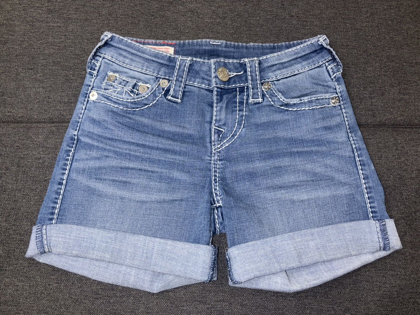 True Religion True Religion Jayde Mid-Rise Classic Shorts Light Denim 24 Size 24" / US 00 / IT 34 - 6 Thumbnail