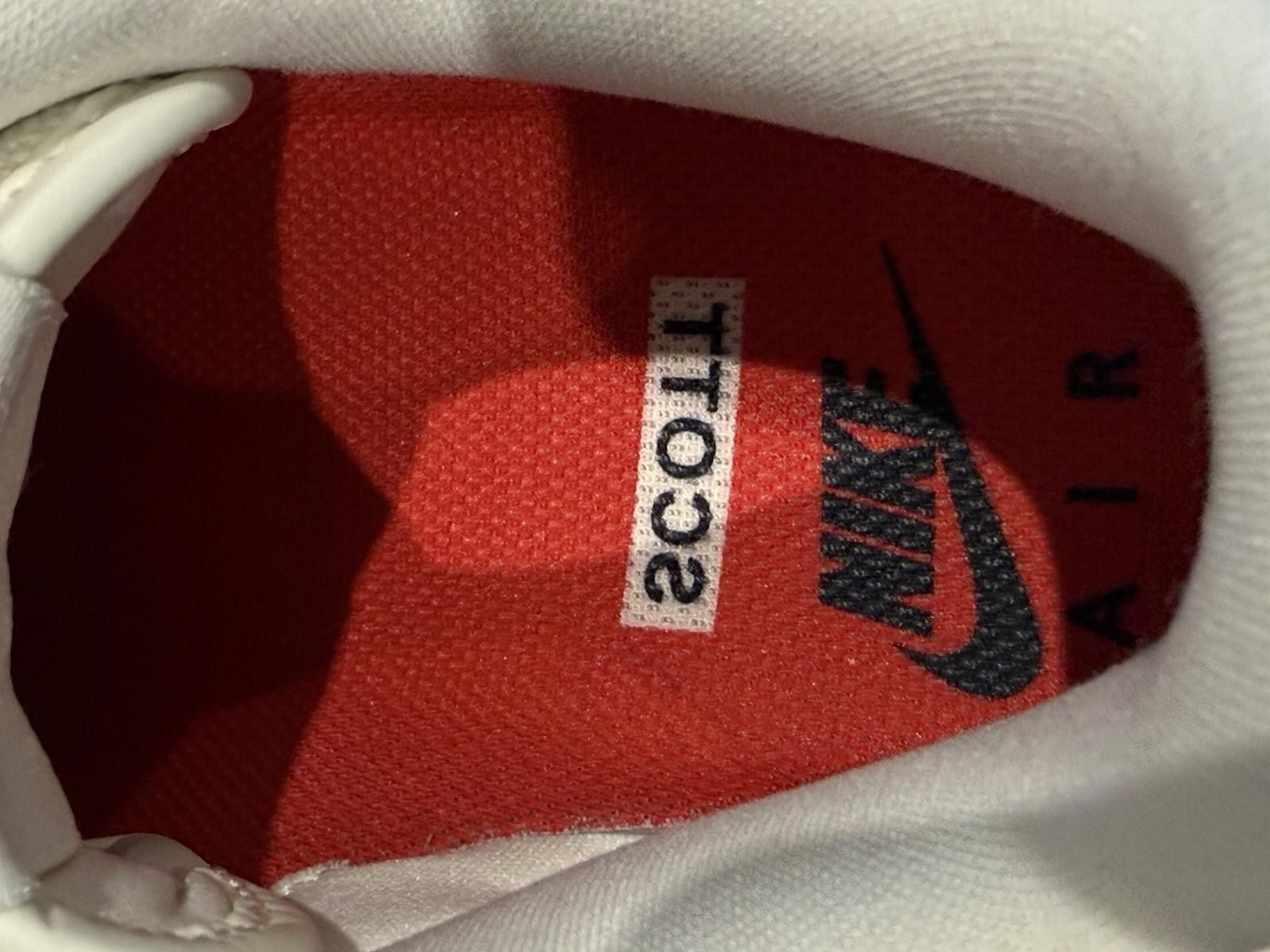 Travis Scott x Nike Air Force 1 Sail - Size 8 - AQ4211 101