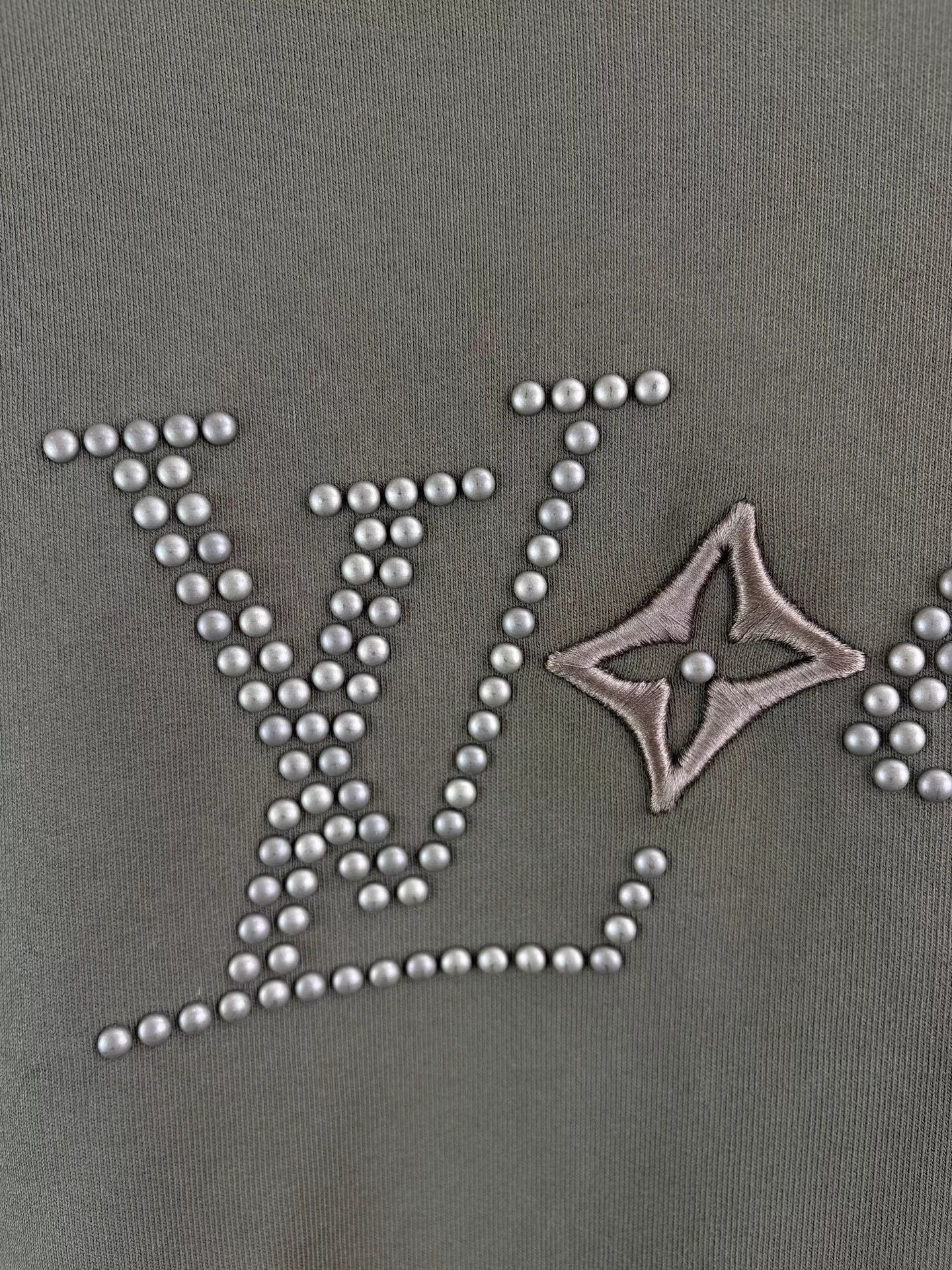Louis Vuitton LV Pharrell Williams Rivet Sweatshirt K1 Size US XL / EU 56 / 4 - 3 Thumbnail