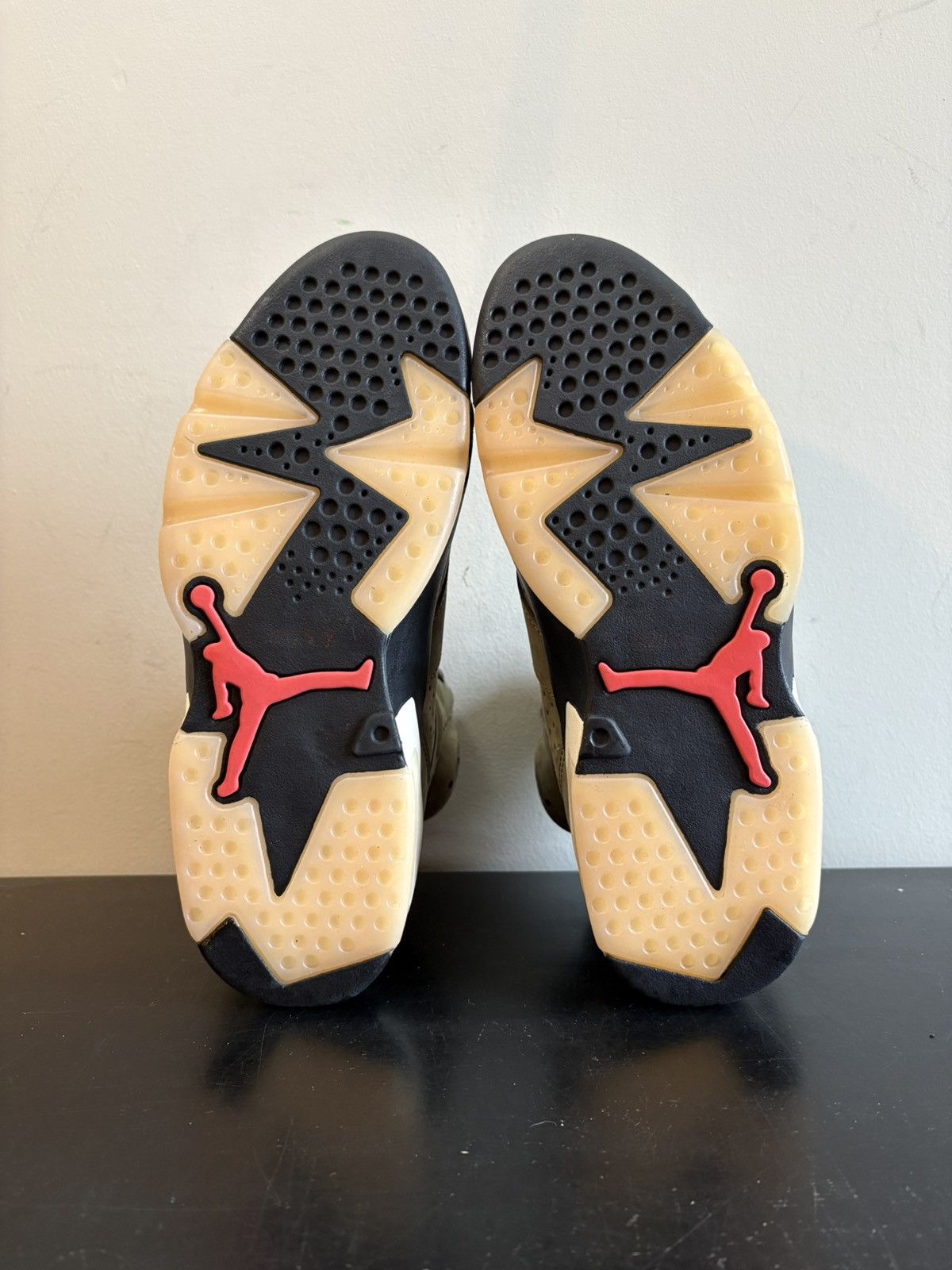Jordan Brand Nike Jordan 6 Retro Travis Scott Olive Size US 9 / EU 42 - 6 Thumbnail