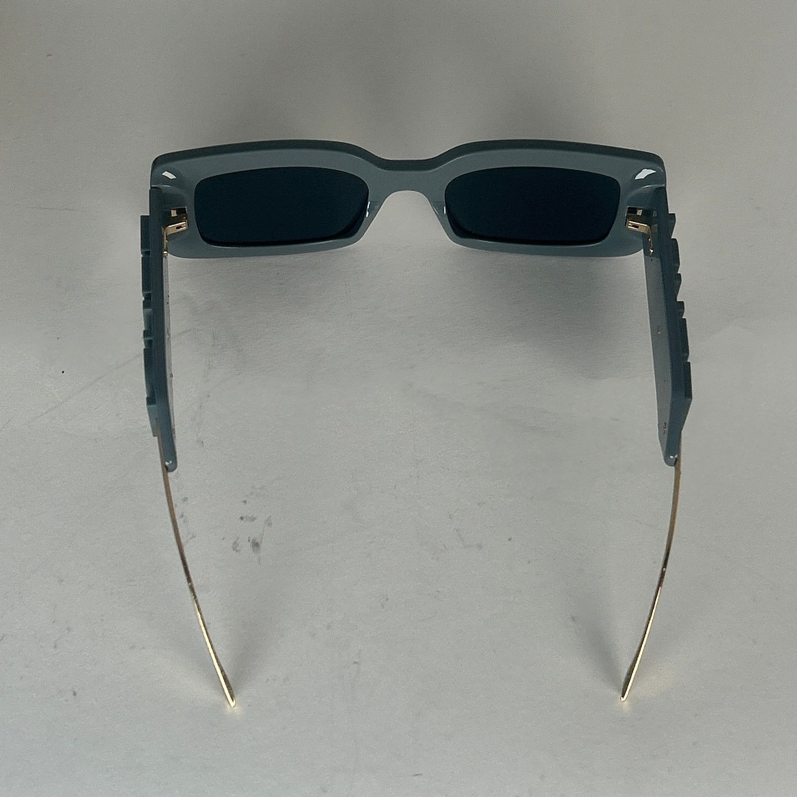 Fendi Fendi Gray Squared Logo Sunglasses Size ONE SIZE - 3 Thumbnail