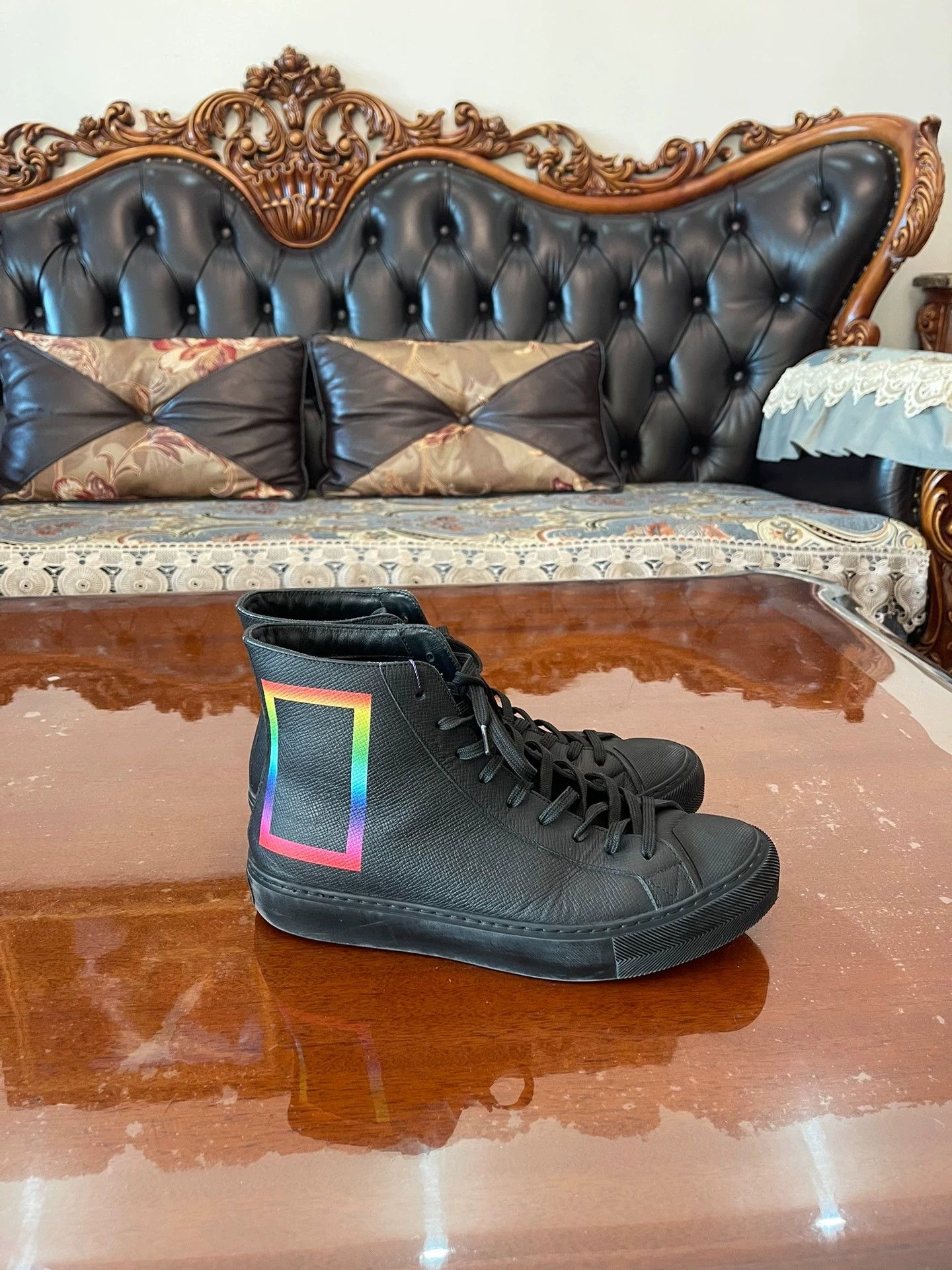 Louis Vuitton LV Men's Premium Litchi Leather Graffiti Collab Shoe 5.5 Size US 5.5 / EU 38 - 3 Thumbnail