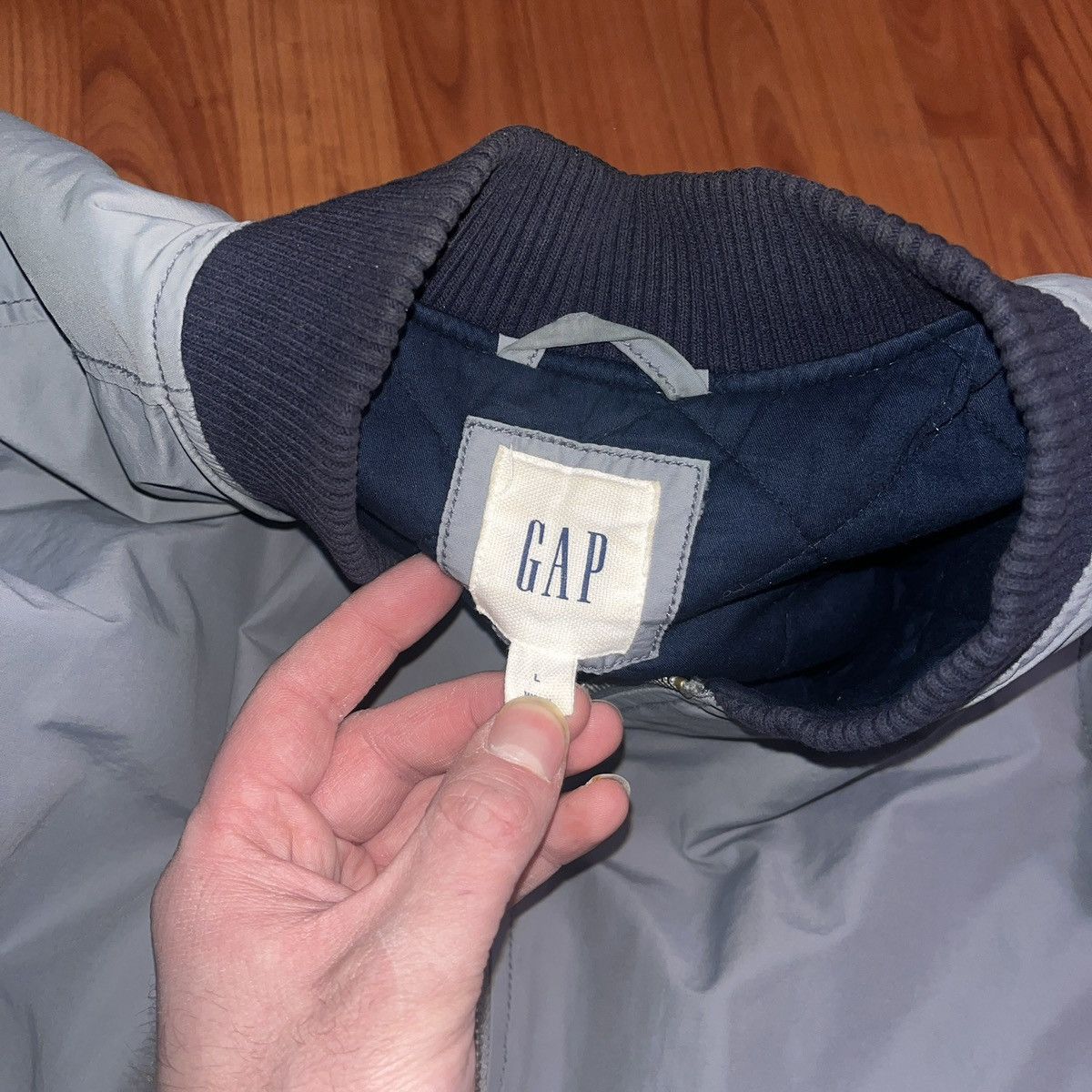 Vintage Vintage GAP Bomber Jacket Size L Y2K 00’s Size US L / EU 52-54 / 3 - 5 Thumbnail
