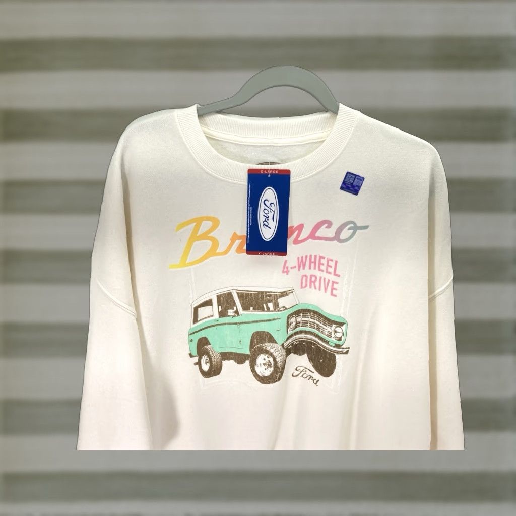 Ford VINTAGE Ford Bronco Sweatshirt Women XL Ivory Crew Neck Long Sleeve Pullover NWT Size XL / US 12-14 / IT 48-50 - 1 Thumbnail
