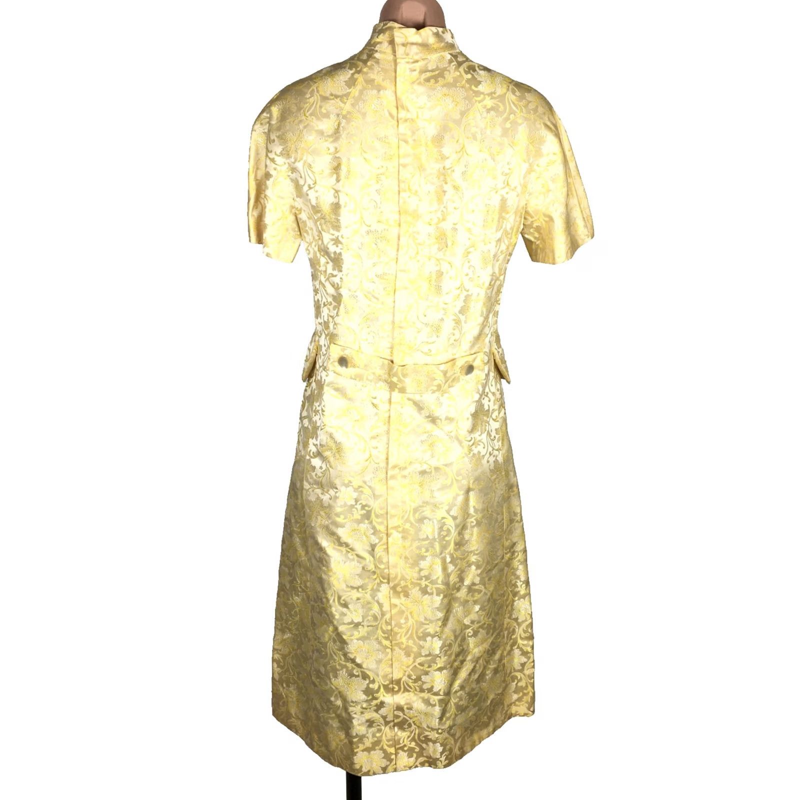 Etro VINTAGE 60s Gold Floral Brocade Formal Evening Dress Mock Neck S/M Button Retro Cotillion Formals Sheath Womens Size S / US 4 / IT 40 - 2 Thumbnail