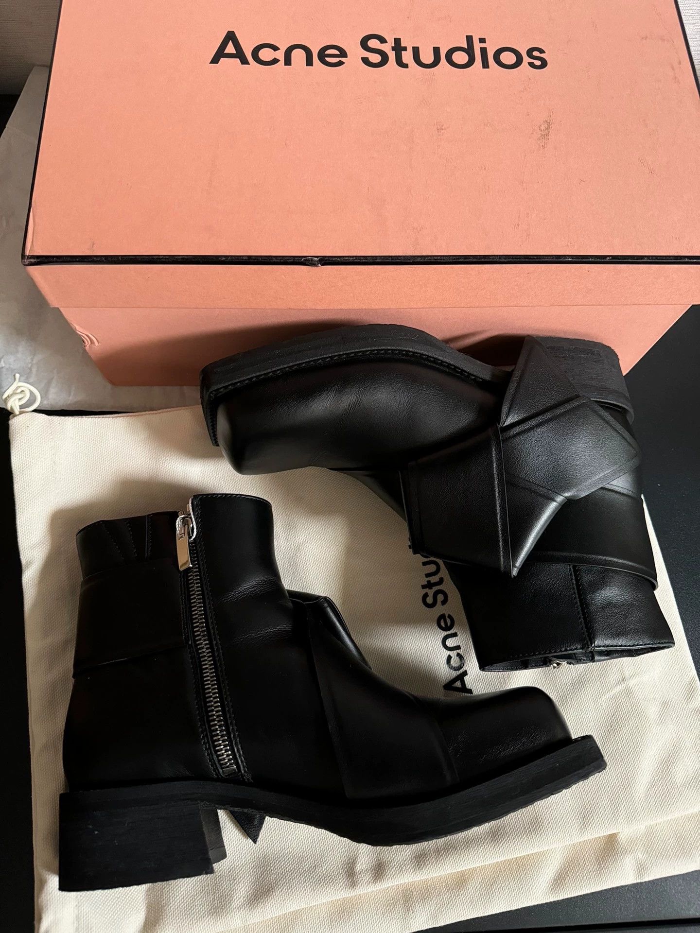 Acne Studios Acne Studios Black Small Square Toe Bow Zipper Boot Size US 6.5 / IT 36.5 - 5 Thumbnail