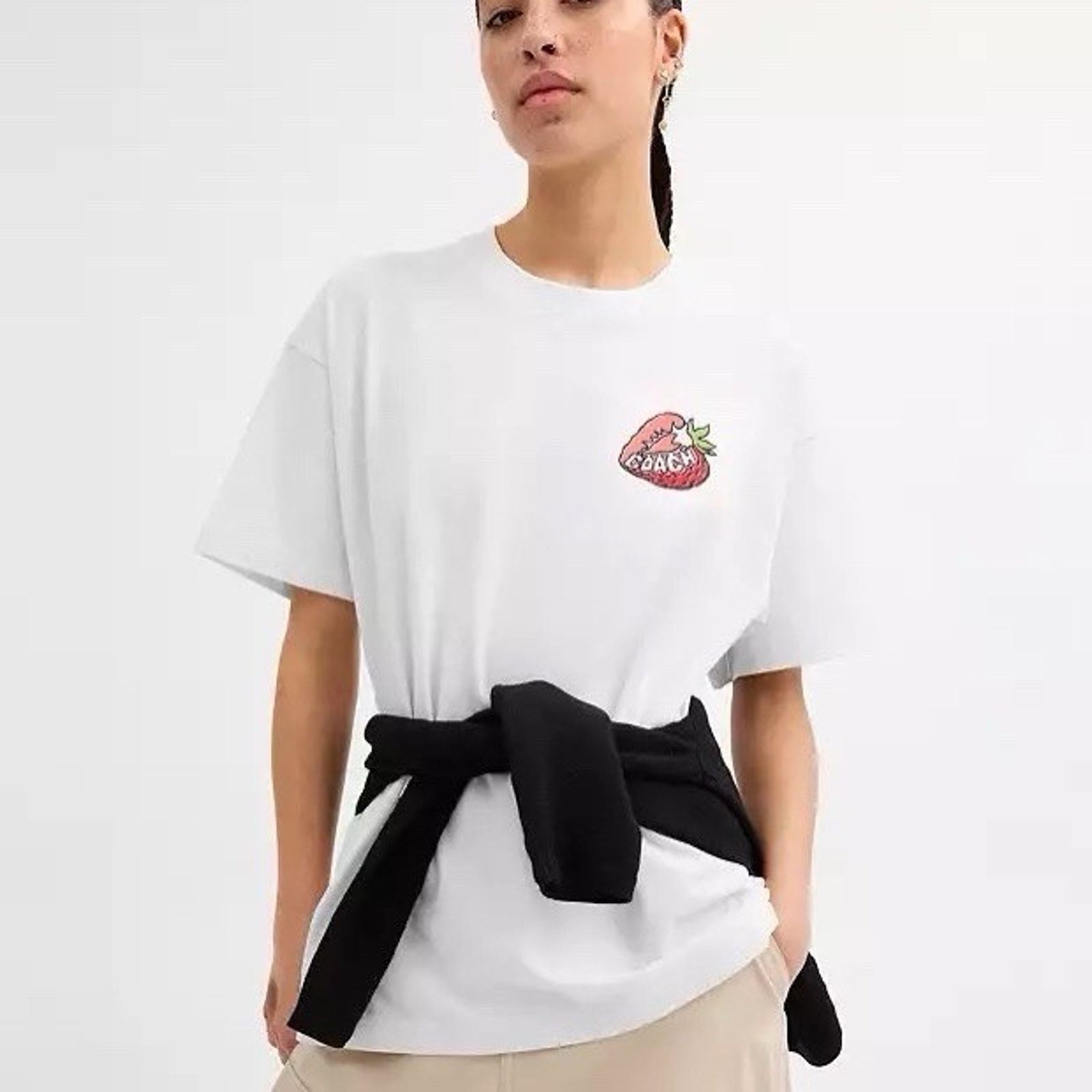Coach NWT Coach WOMEN Strawberry T Shirt Organic Cotton CAH64 L Size L / US 10 / IT 46 - 7 Thumbnail