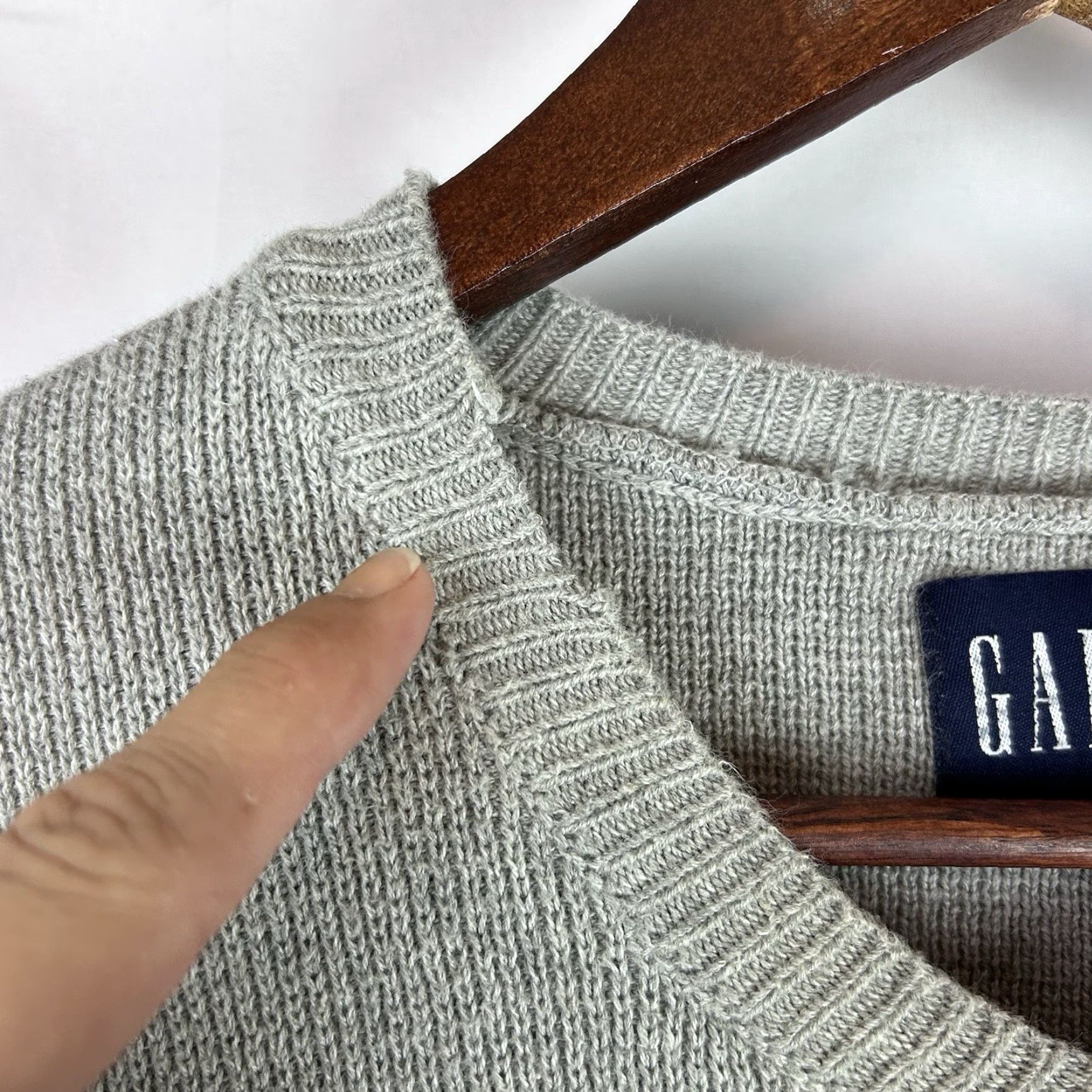 Gap Gap Heavy Knit V Neck Sweater Gray Medium Mens Size US M / EU 48-50 / 2 - 3 Thumbnail