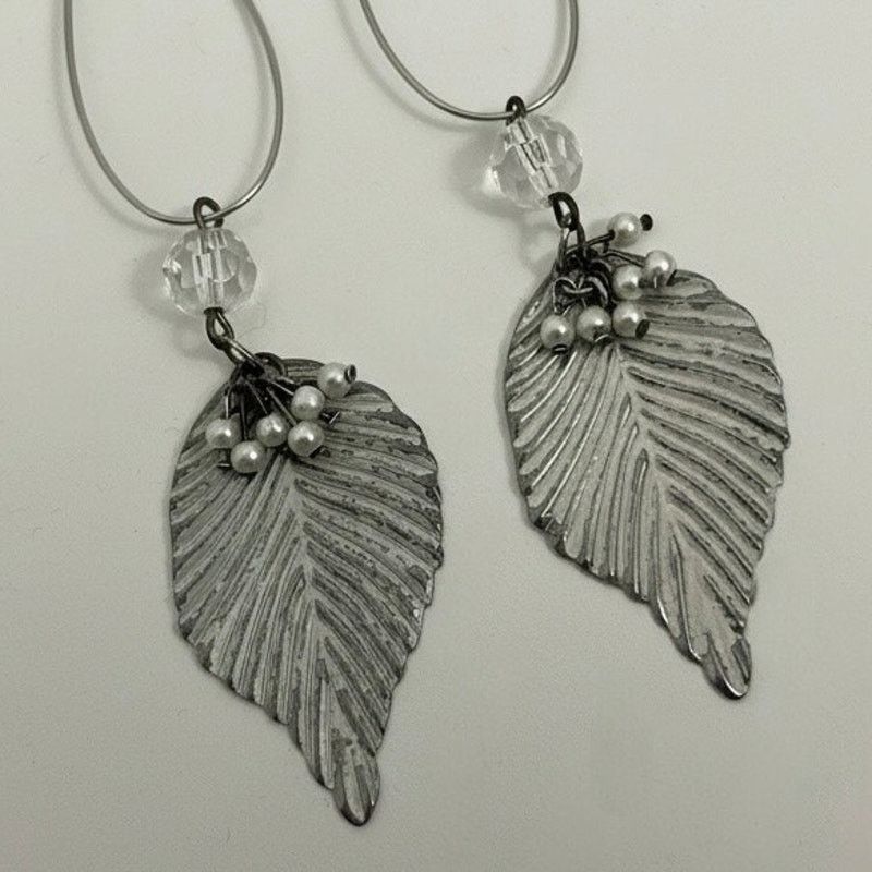 Other Silver Leaf Pendant Beaded Dangle Statement Earrings Size ONE SIZE - 3 Thumbnail