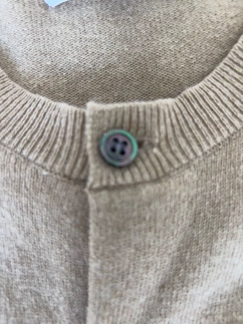 Other Comme Des Garcons Cardigan. M size, camel classic style, b Size M / US 6-8 / IT 42-44 - 8 Thumbnail