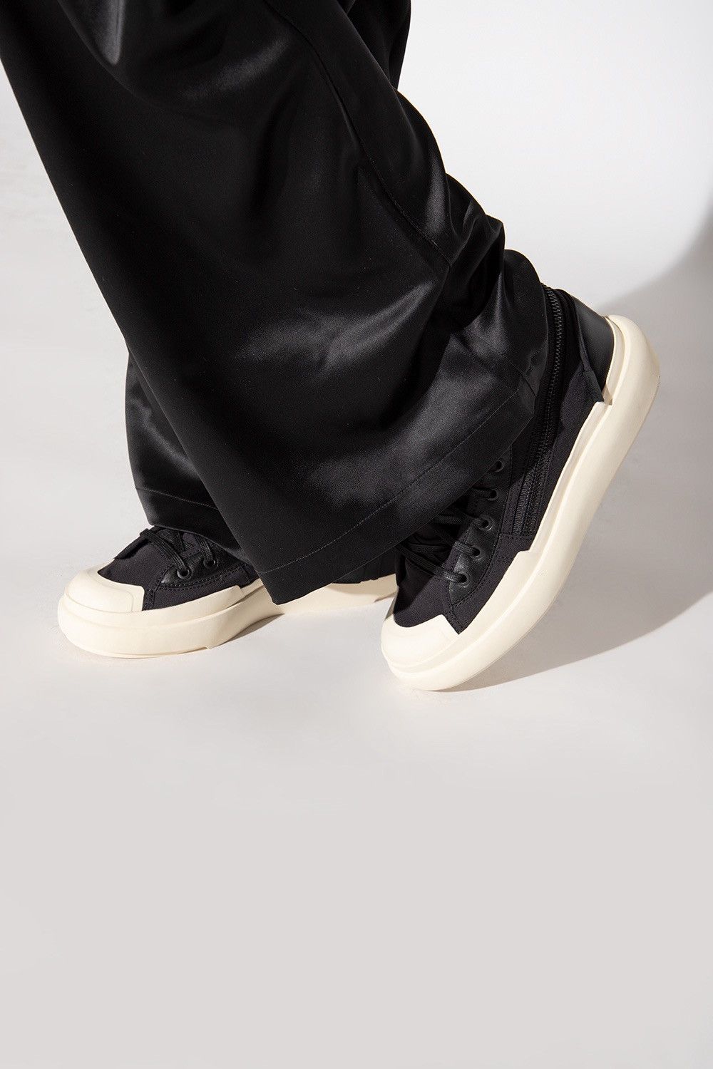 Yohji Yamamoto Men’s sneakers Y-3 Size US 12.5 / EU 45-46 - 7 Thumbnail