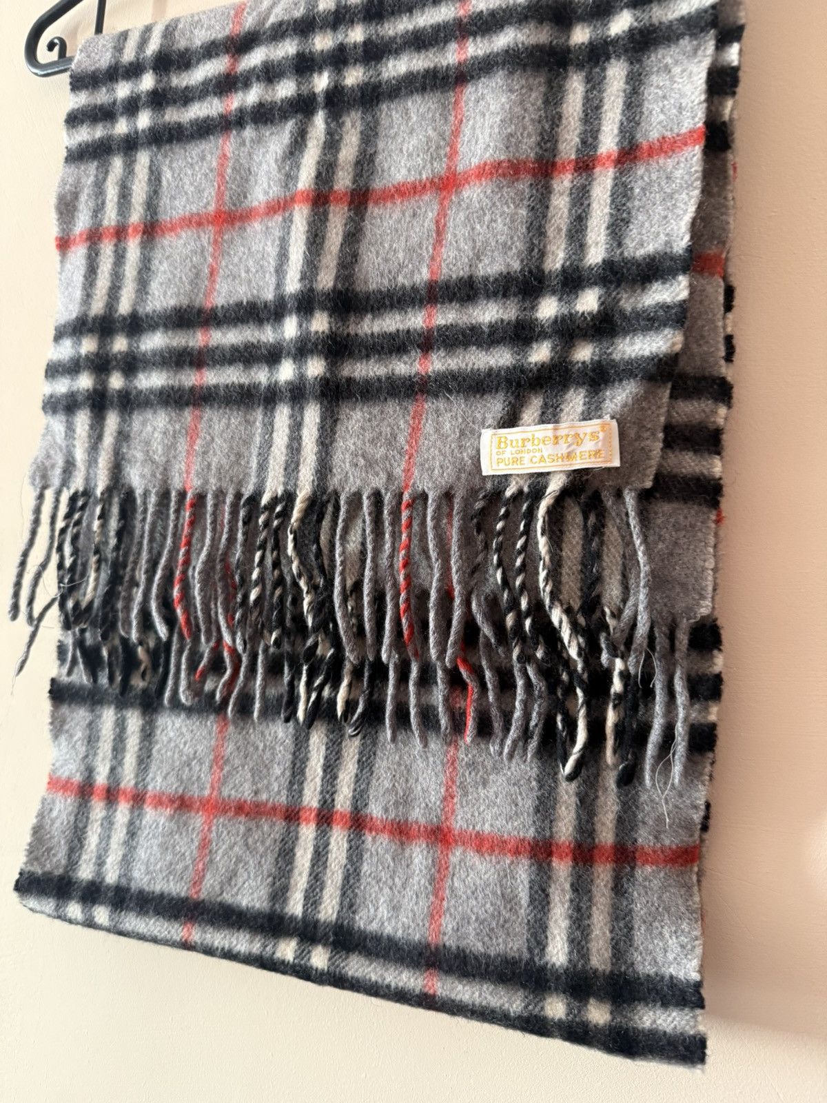 Burberry Vintage Cashmere Scarf Burberry’s OS Gray Chekered Luxury Size ONE SIZE - 2 Thumbnail