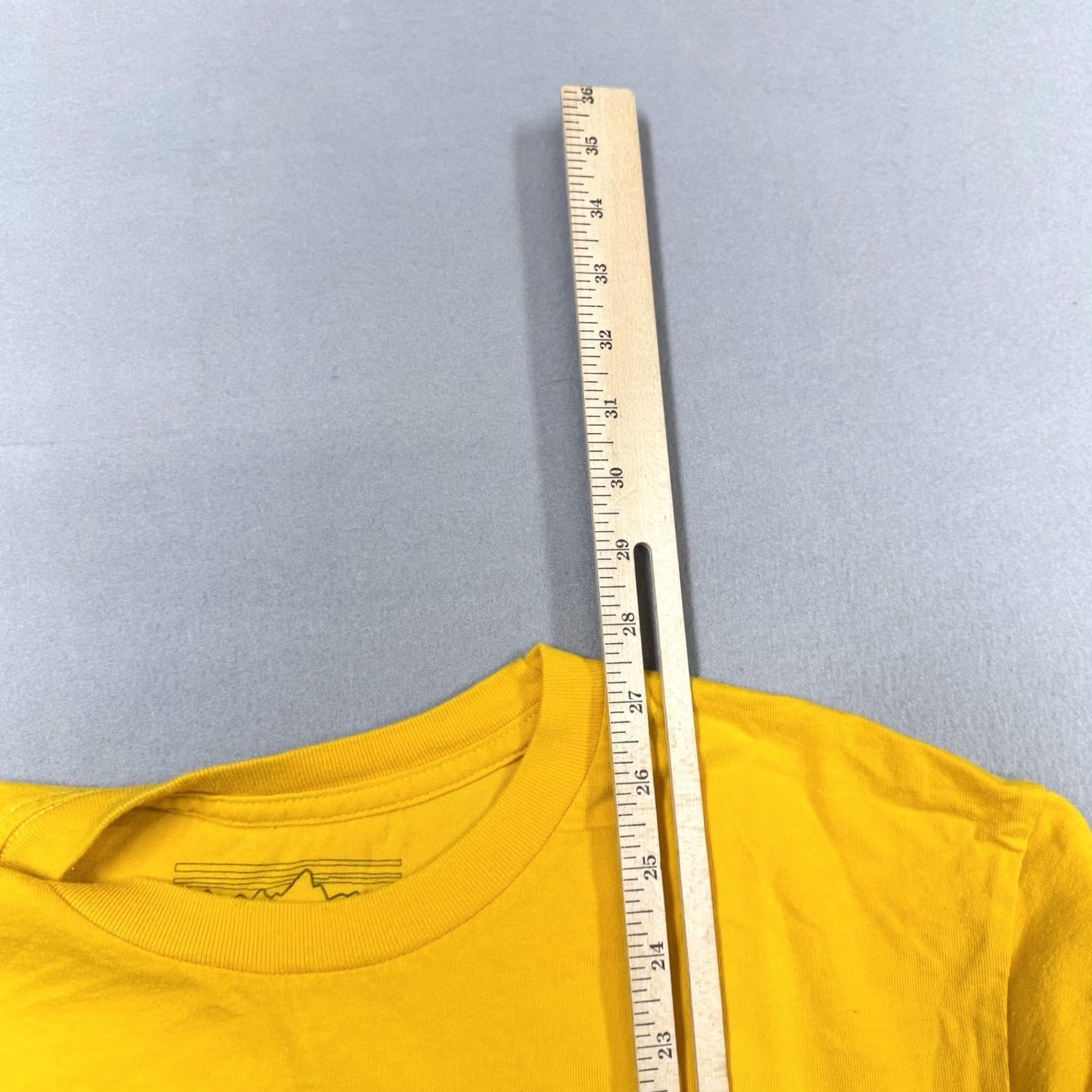 Patagonia Patagonia Shirt Mens L Yellow Save The Waves Surf USA Graphic Print Crew Neck Short Sleeve T-Shirt Size US L / EU 52-54 / 3 - 7 Thumbnail