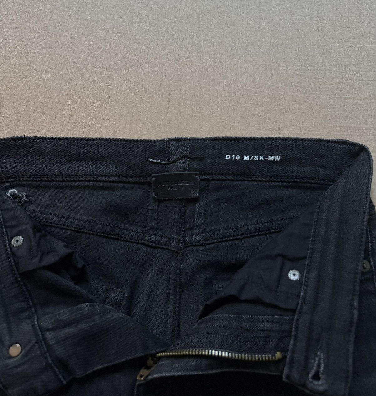 Saint Laurent Paris Saint Laurent Paris by Hedi Slimane D10 skinny jeans Size US 27 - 6 Thumbnail