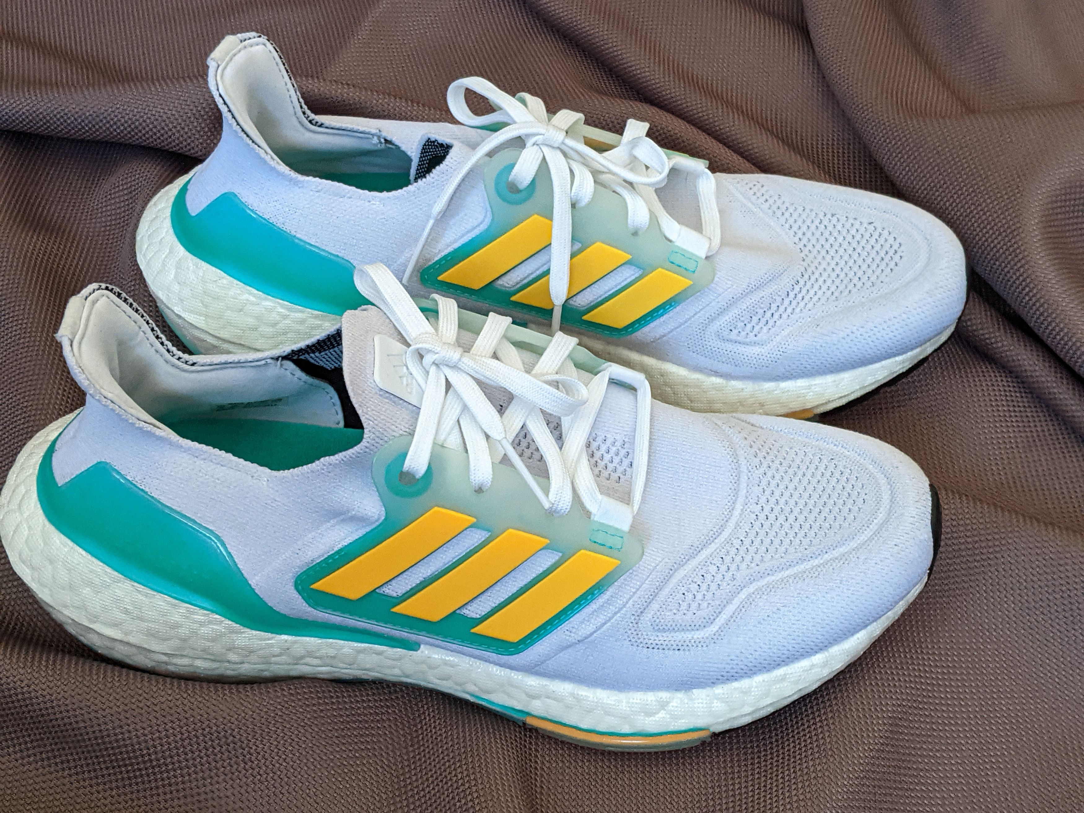 adidas gazelle silver green womens adidas ULTRABOOST 22 Running Shoes | Triple White main image 0