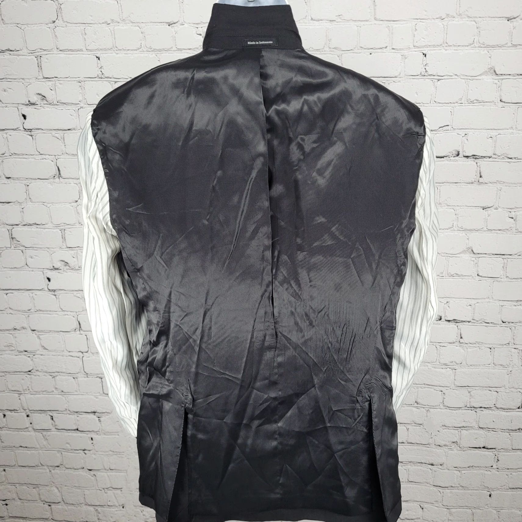 Pronto Uomo Pronto Uomo Platinum Black 100% Wool 2 Button Notch Vented Blazer Size 38R Size 38R - 6 Thumbnail