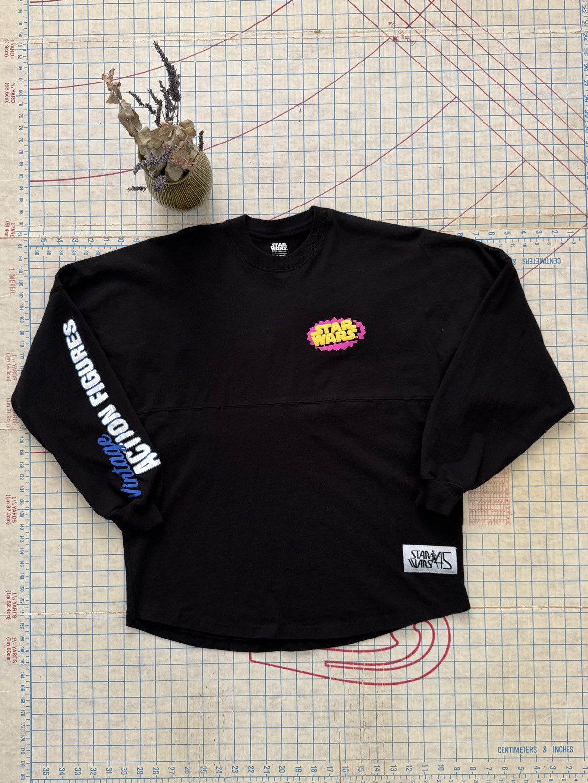 Disney × Star Wars Star Wars Spirit Jersey Long Sleeve Vintage Action Figures Size US M / EU 48-50 / 2 - 5 Thumbnail