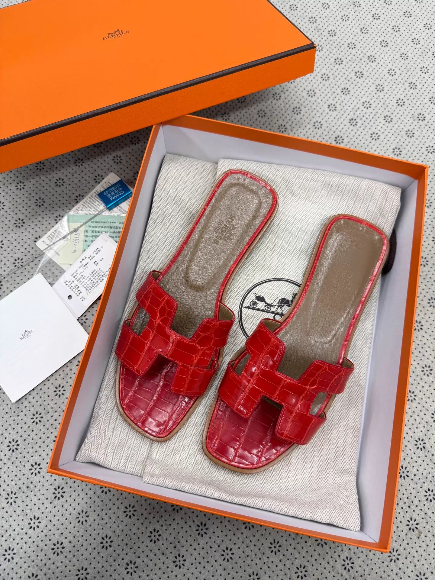 Hermes Hermes Red Crocodile H Slippers 36.5 New Size US 6 / IT 36 - 1 Thumbnail