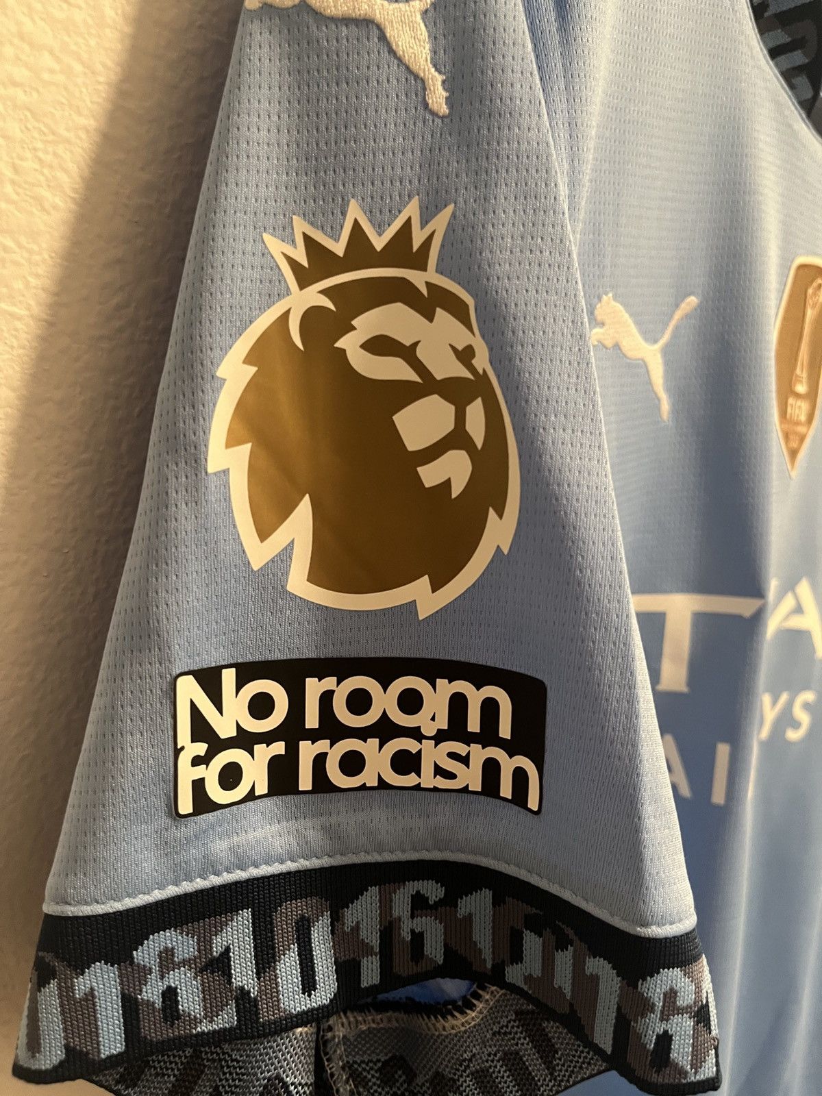 Puma Man city 24/25 home kit #9 Haaland Size US L / EU 52-54 / 3 - 4 Thumbnail
