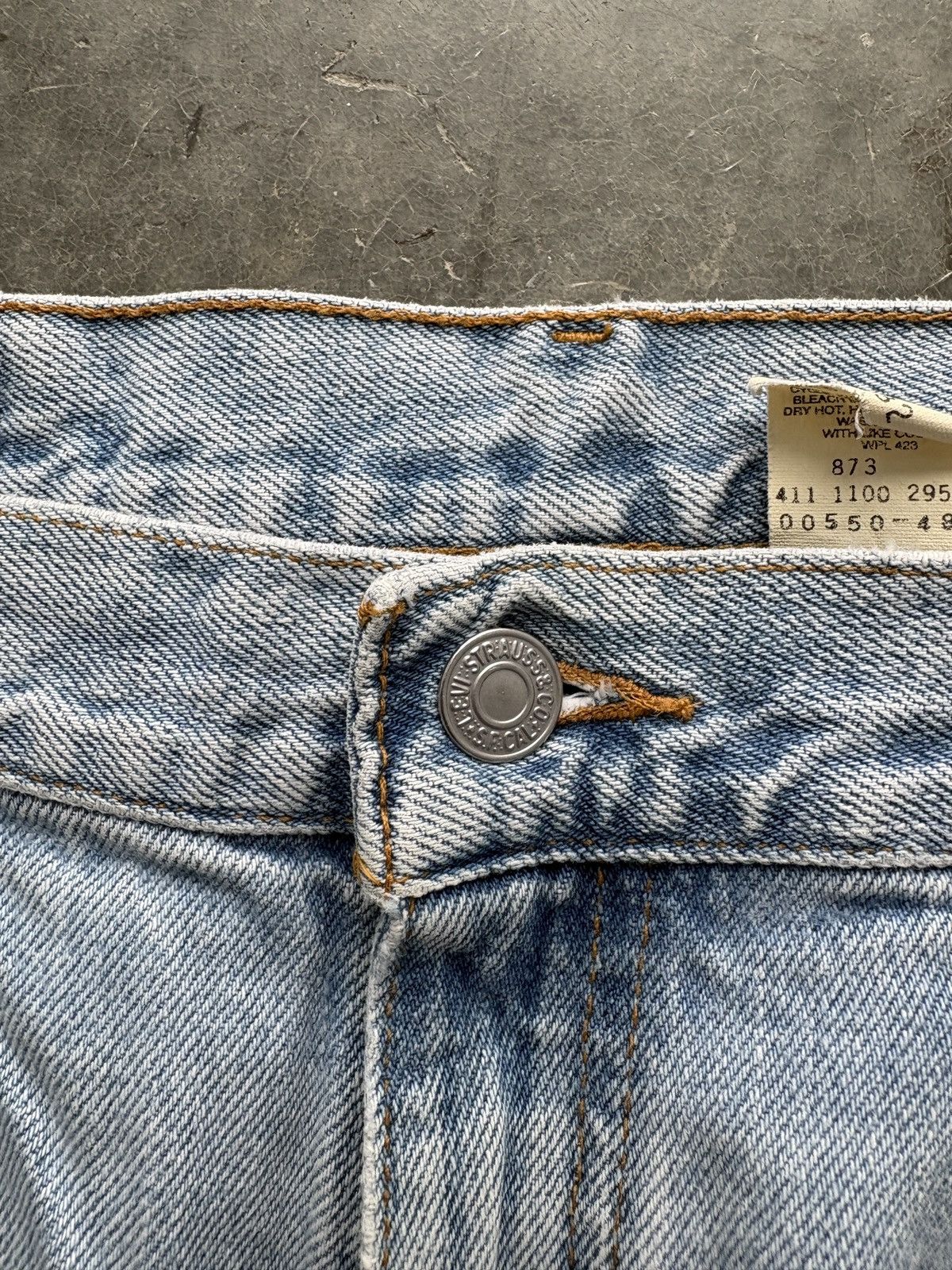 Levi's Vintage Y2K Levis 550 Denim Jeans 36x32 Light Wash Size US 36 / EU 52 - 3 Thumbnail