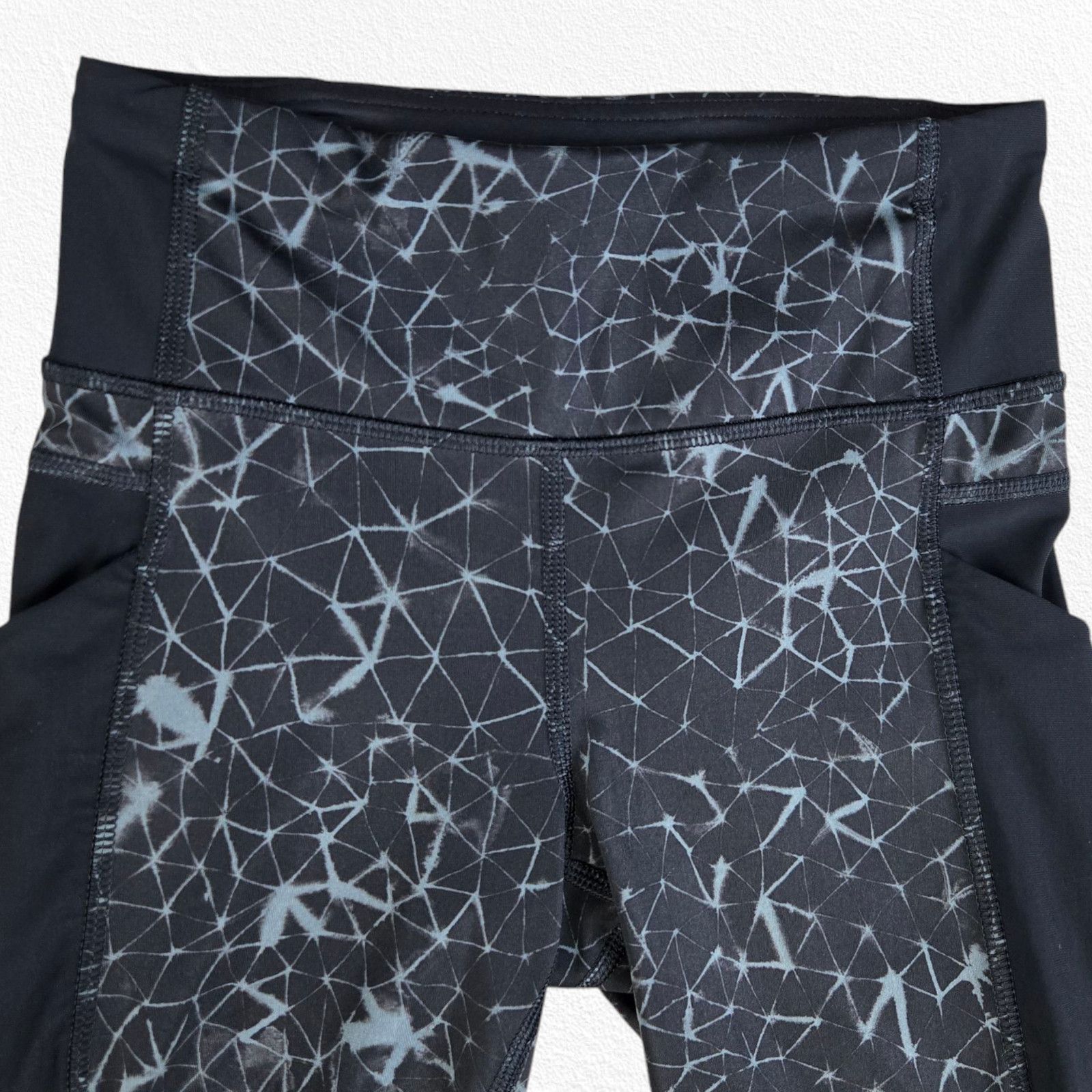 Lululemon Lululemon Pace Rival Leggings 25” Black Geometric Size 2 Size 26" / US 2 / IT 38 - 5 Thumbnail