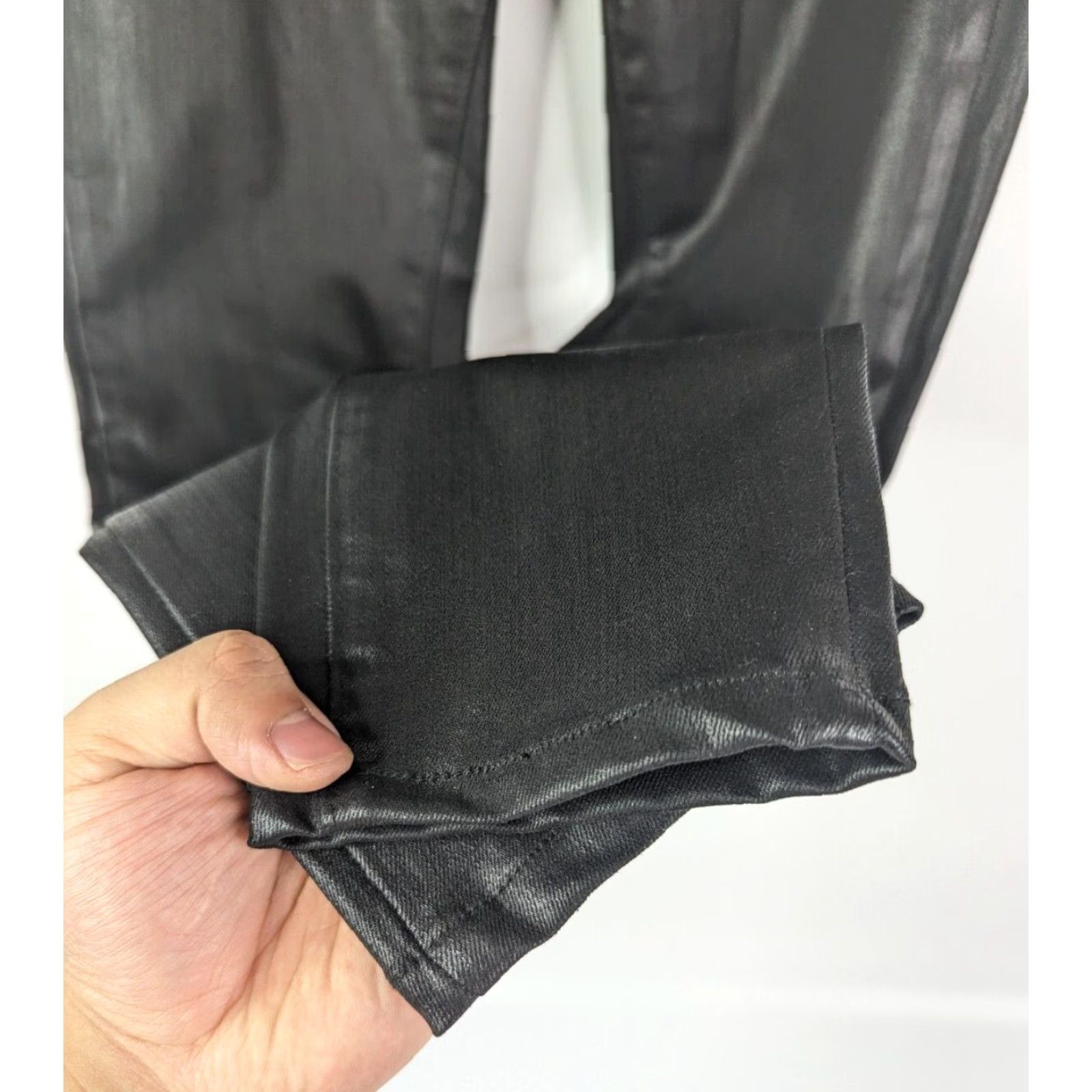 Paige PAIGE Verdugo Ankle Jeans Coated Black Silk Pants Women's Size 25 Lyocell Jeans Coated Black Silk Pants Women's 25 Paige Verdugo Black Size 42" / US 20 - 3 Thumbnail