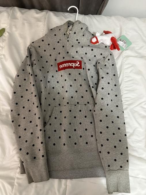 Supreme polka dot box logo online