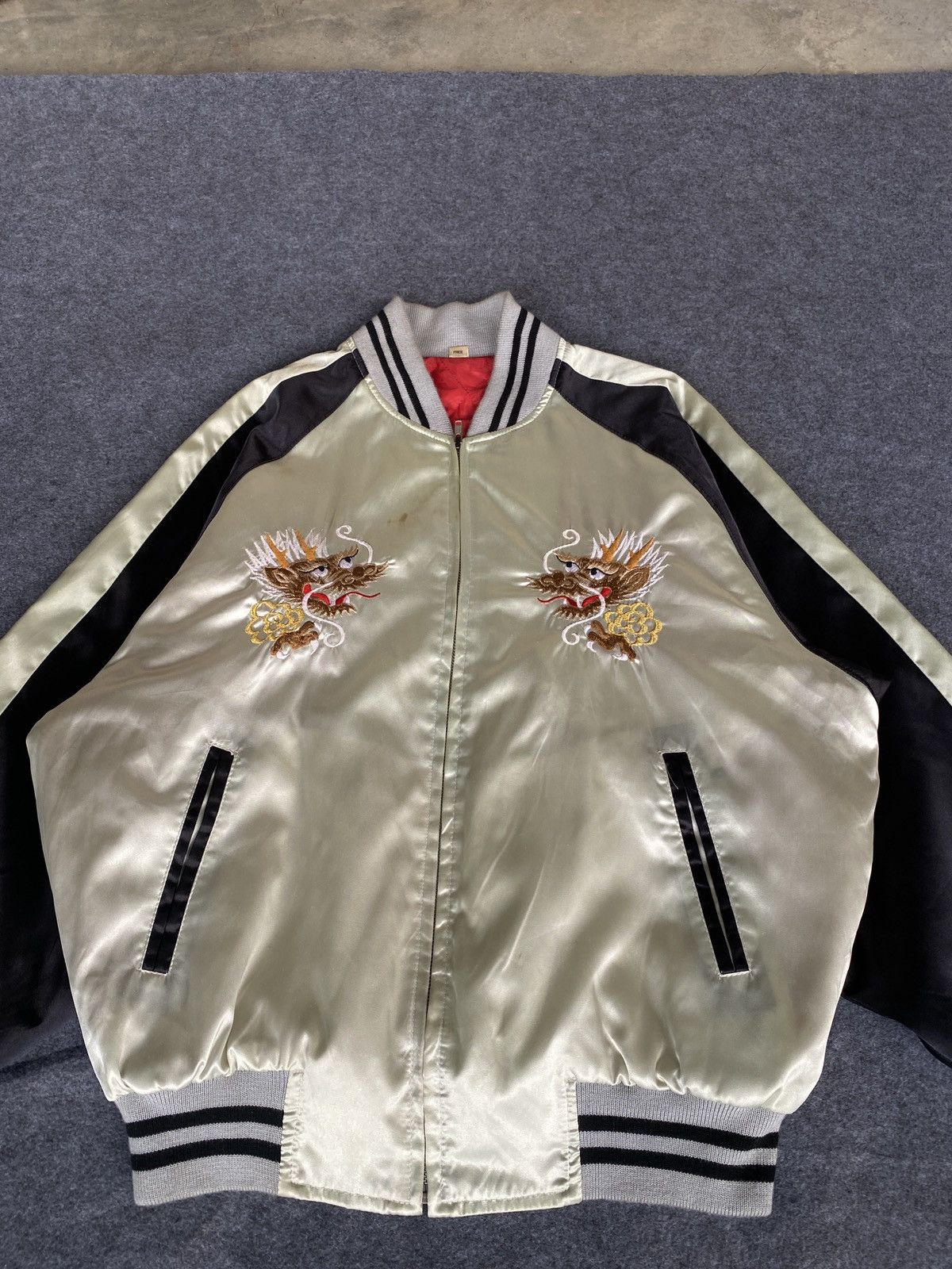 Japanese Brand Vintage sukajan souvenir dragon jacket Size US L / EU 52-54 / 3 - 4 Thumbnail
