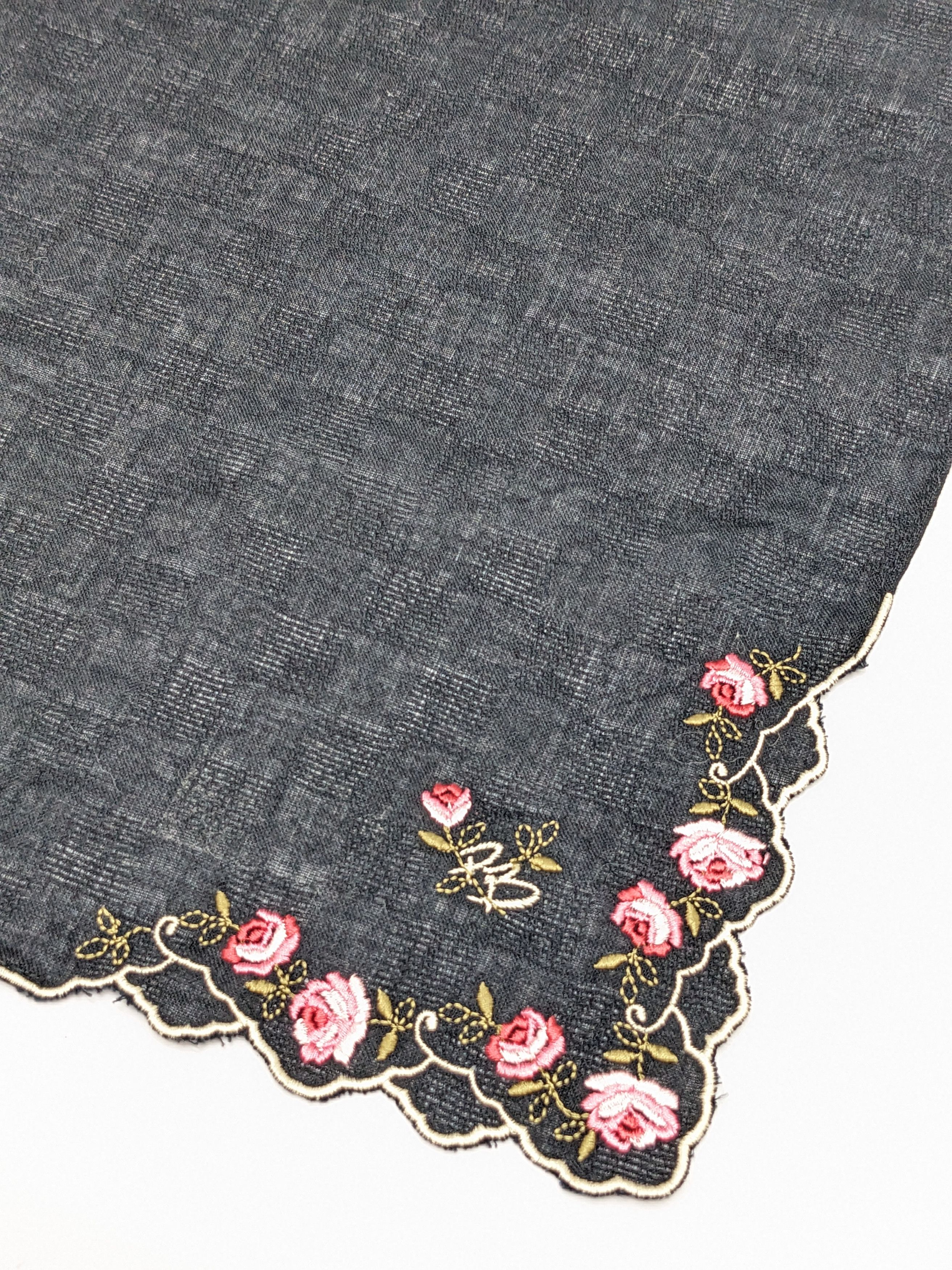 Bill Blass Vintage Bill Blass Embroidered Handkerchief Size ONE SIZE - 2 Thumbnail