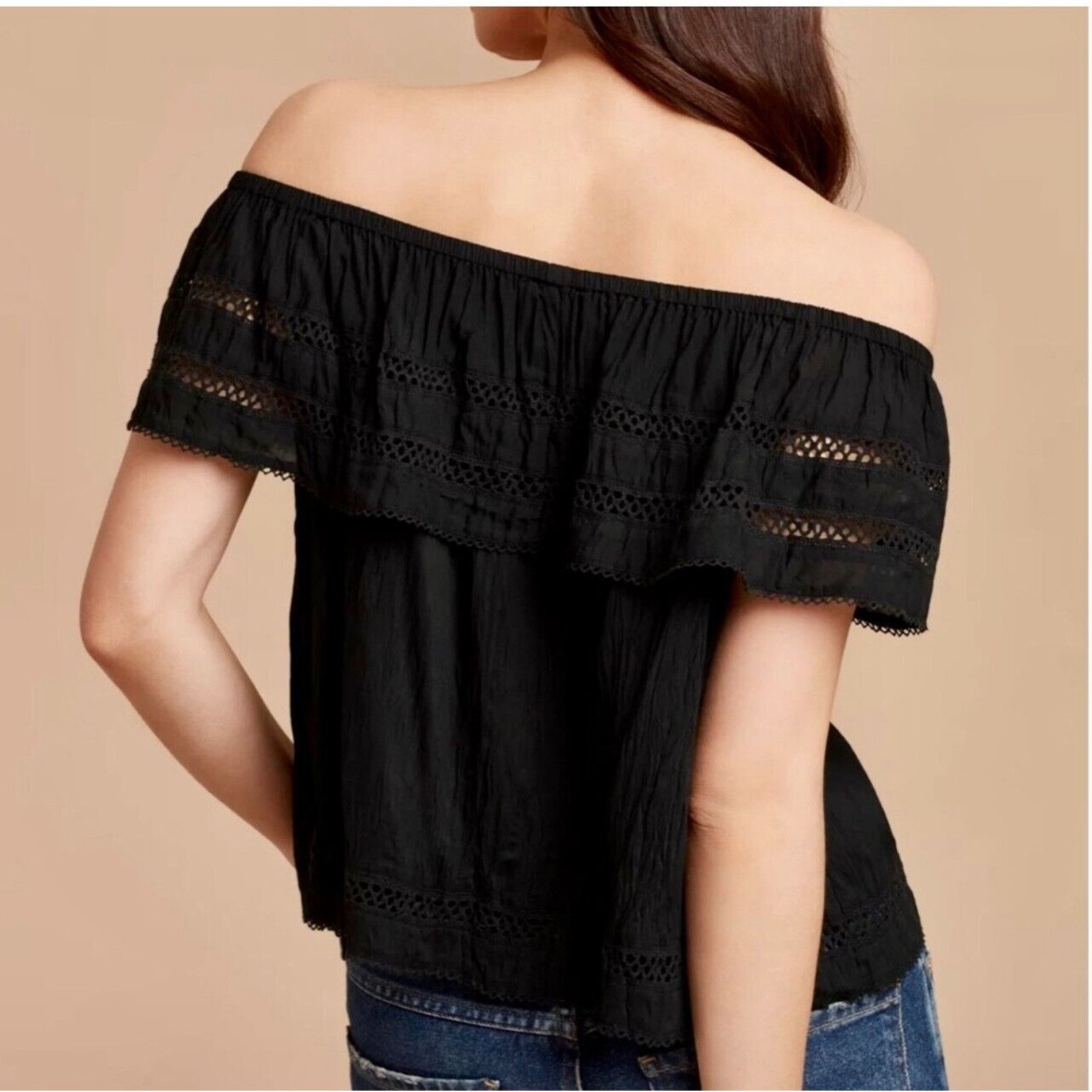 Aritzia Hollande Black Off Shoulder Crochet Ruffle Crop Blouse XS Size XS / US 0-2 / IT 36-38 - 7 Thumbnail