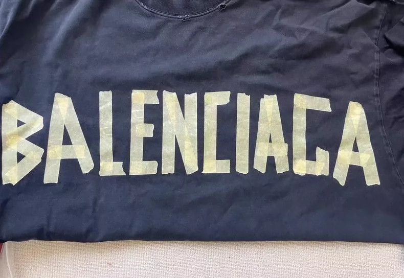 Balenciaga Balenciaga Tape Letter Logo Printed Jersey Crew Neck Loose Size US L / EU 52-54 / 3 - 3 Thumbnail