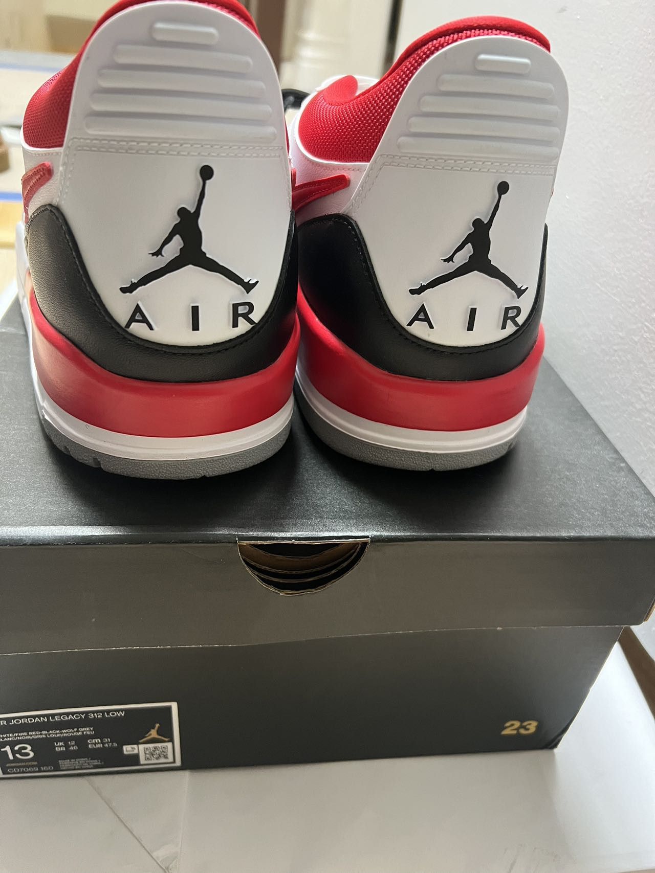 Nike Jordan Legacy 312 Low Size US 13 / EU 46 - 5 Thumbnail