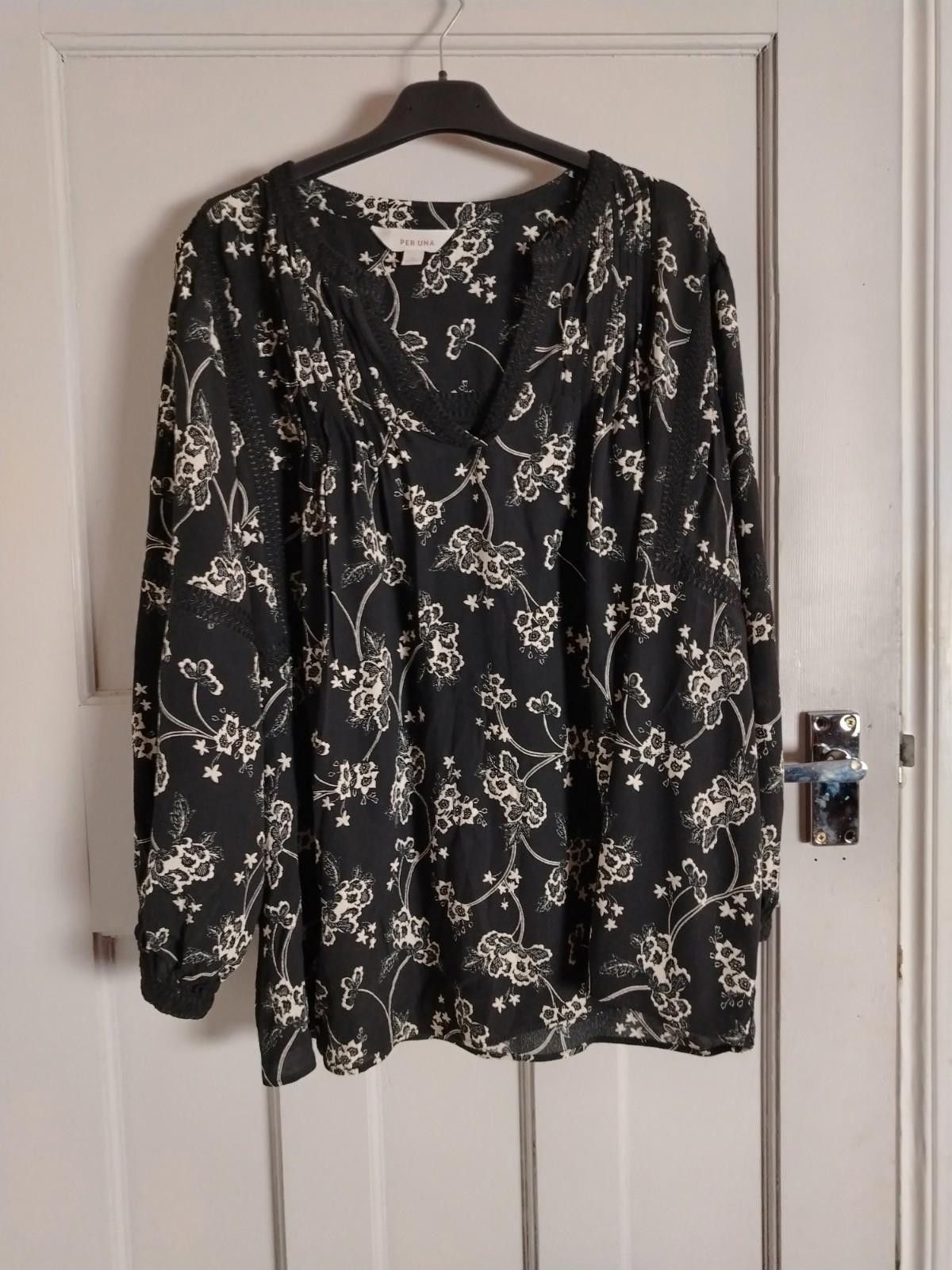 M.E. Sport Pre-Loved Women's Black and White Floral Long Sleeve Blouse Size XL / US 12-14 / IT 48-50 - 2 Thumbnail