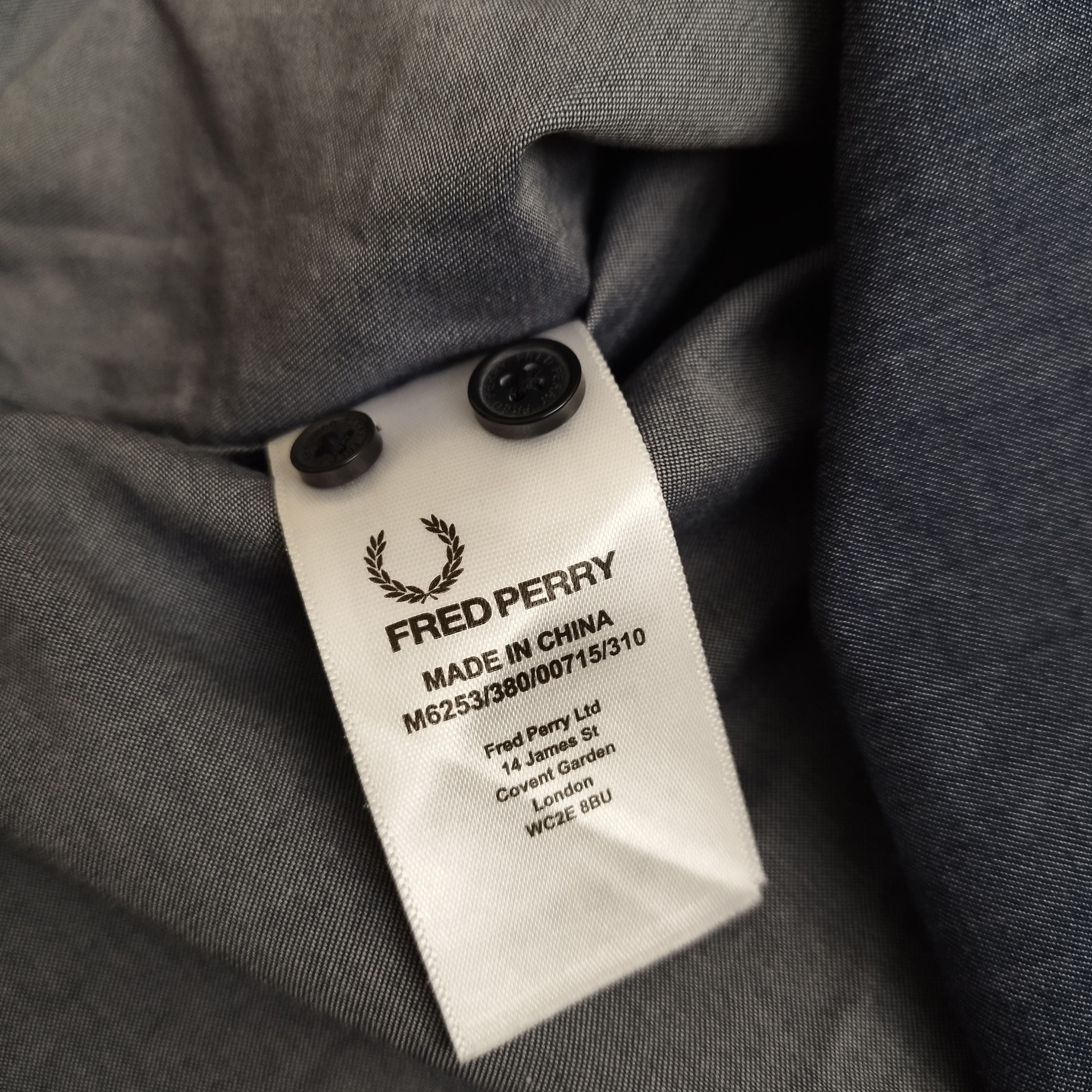 Fred Perry Fred Perry Button-Down Short Sleeve Shirt mens L size Size US L / EU 52-54 / 3 - 9 Thumbnail