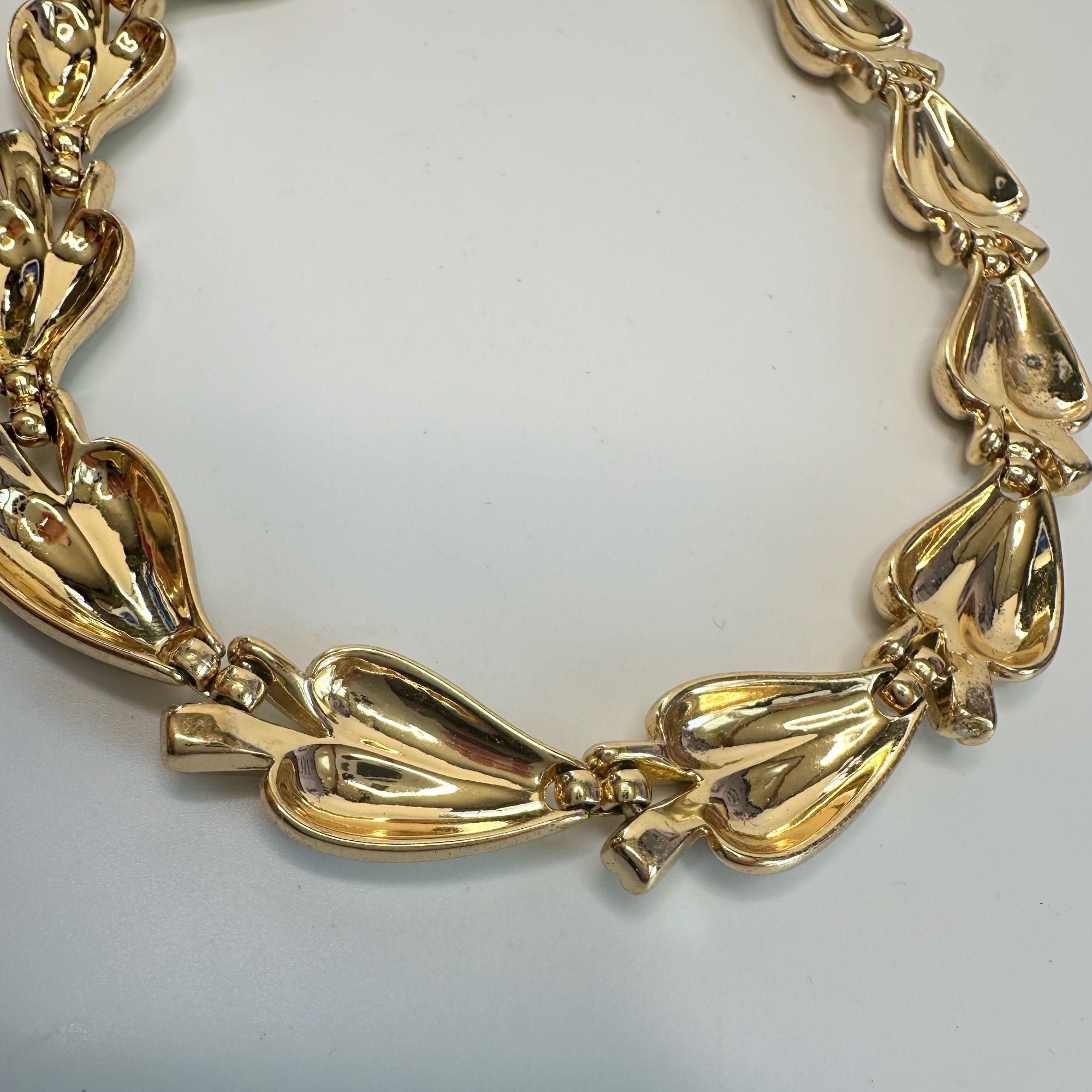 Other Women's Beautiful Trifari Gold Tone Leaf Design Necklace Size ONE SIZE - 5 Thumbnail