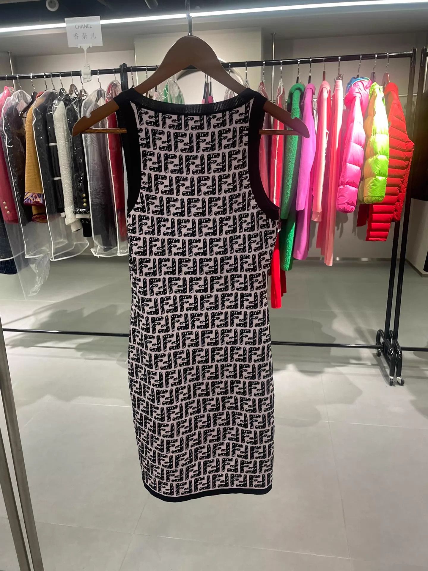 Fendi FENDI Classic Logo Knit Dress Size 36 Size XS / US 0-2 / IT 36-38 - 4 Thumbnail