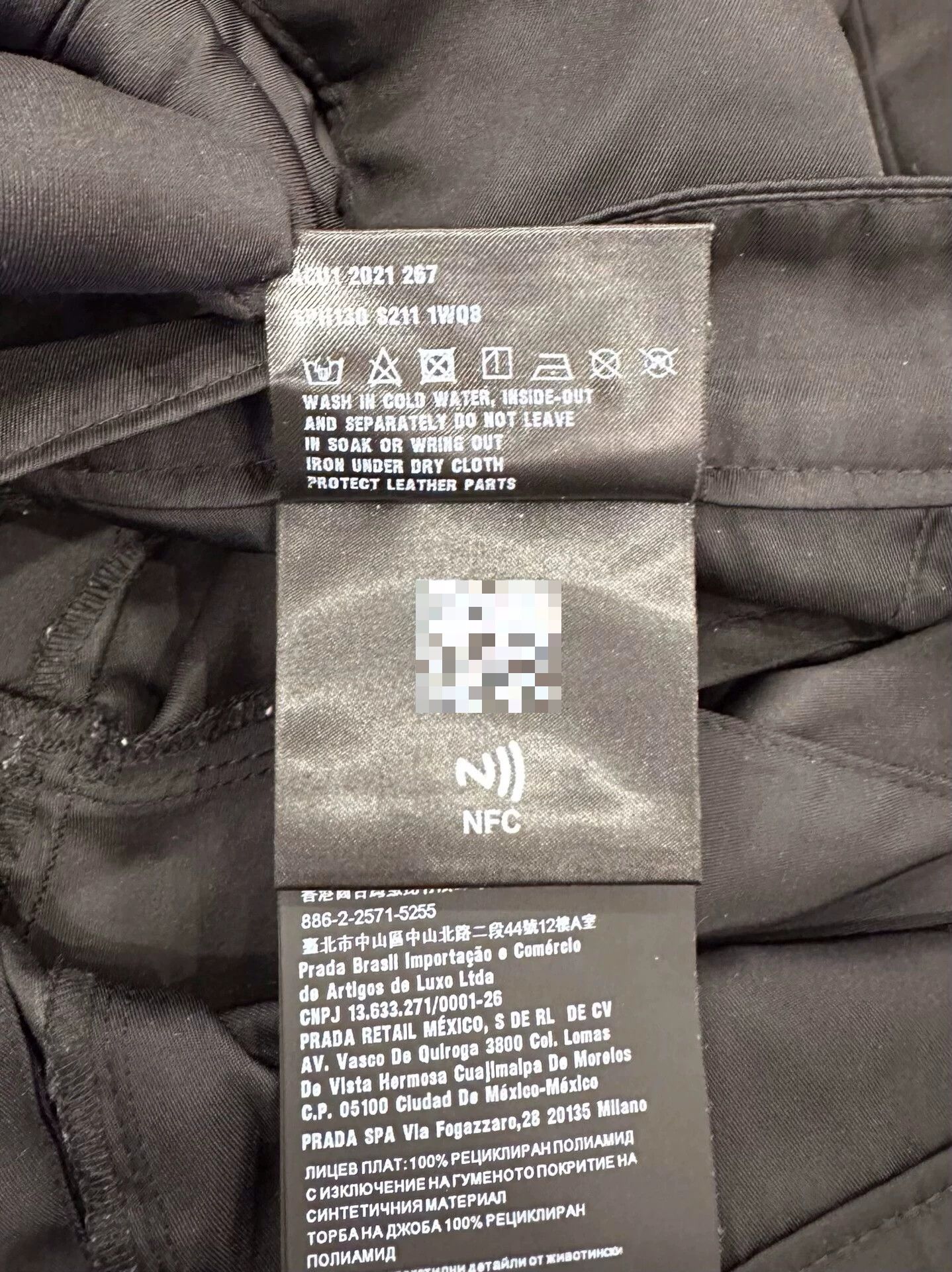 Prada Prada Men's Black Metal Triangle Logo Cargo Pants 48 Size US 32 / EU 48 - 6 Thumbnail