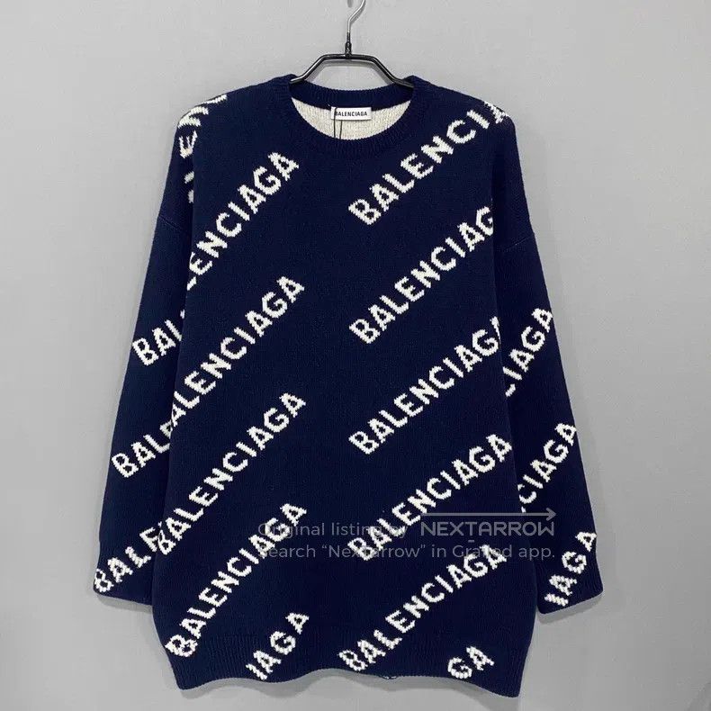 Balenciaga Balenciaga Knitted sweater with logo all over Size US S / EU 44-46 / 1 - 1 Thumbnail