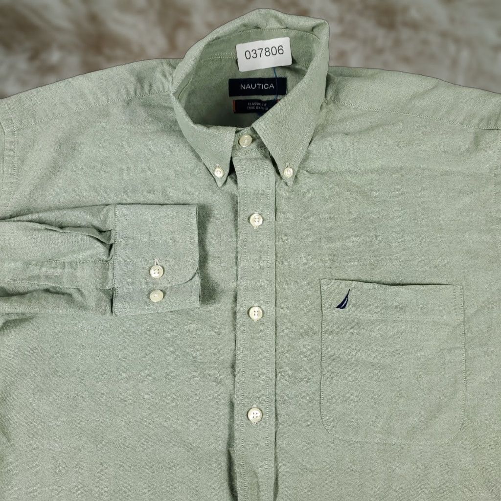 Nautica Nautica Dress Shirt Mens Size 15.5 Green Long Sleeve Button Down Classic Preppy Size 40R - 1 Thumbnail