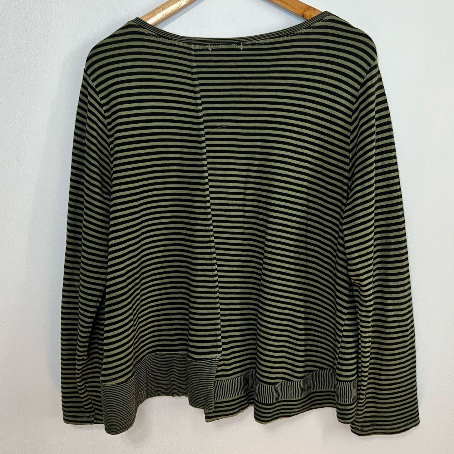 Habitat Habitat Green Striped Cardigan L Scoop Neck Button Front Size L / US 10 / IT 46 - 4 Thumbnail