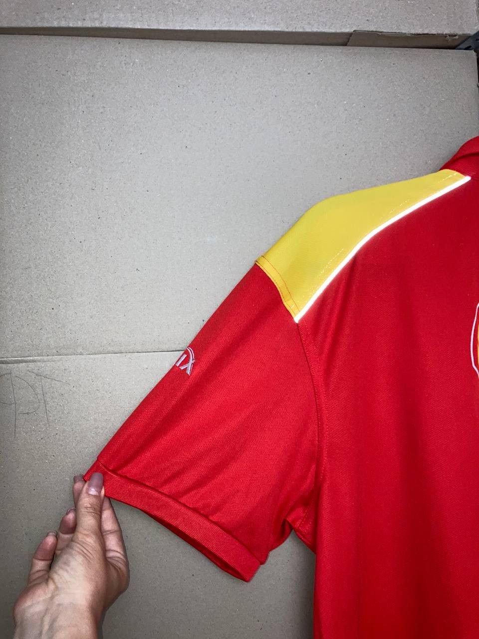 Ferrari SHELL HELIX V-POWER FERRARI POLO SHIRT RASING FORMULA 1 UNO Size US XL / EU 56 / 4 - 4 Thumbnail