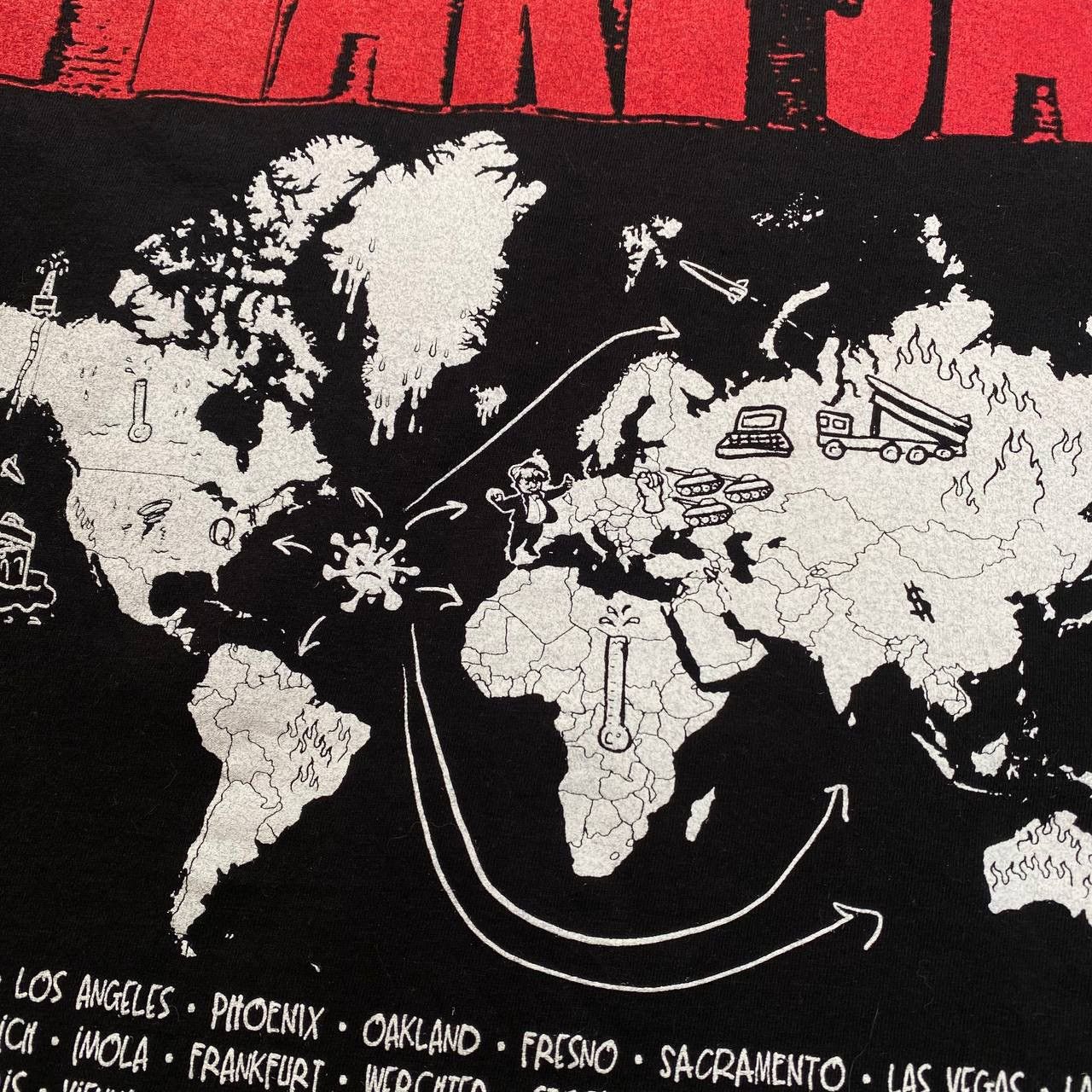 Band Tees Pearl Jam don’t give up T-shirt Size:S Size US S / EU 44-46 / 1 - 5 Thumbnail