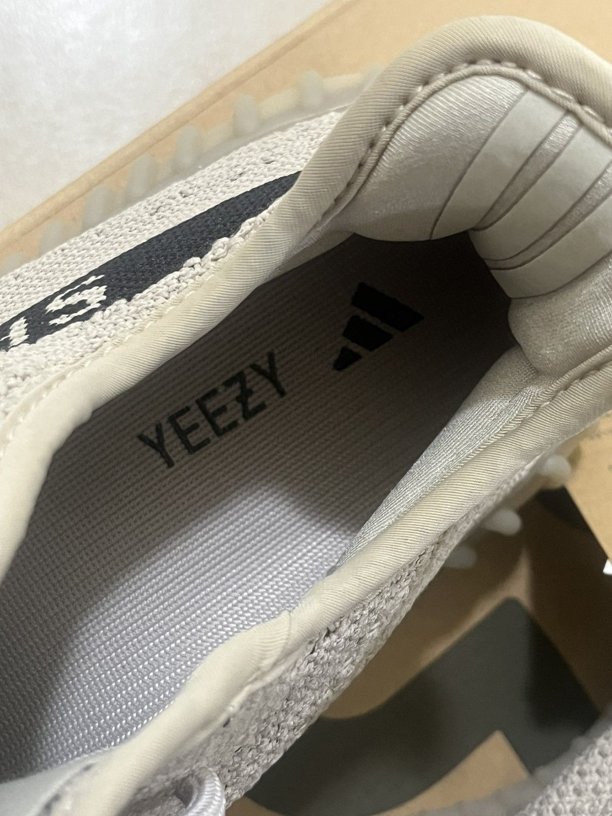 Adidas × Kanye West Adidas Yeezy Boost 350 V2 Slate Sz 10us Size US 10 / EU 43 - 5 Thumbnail