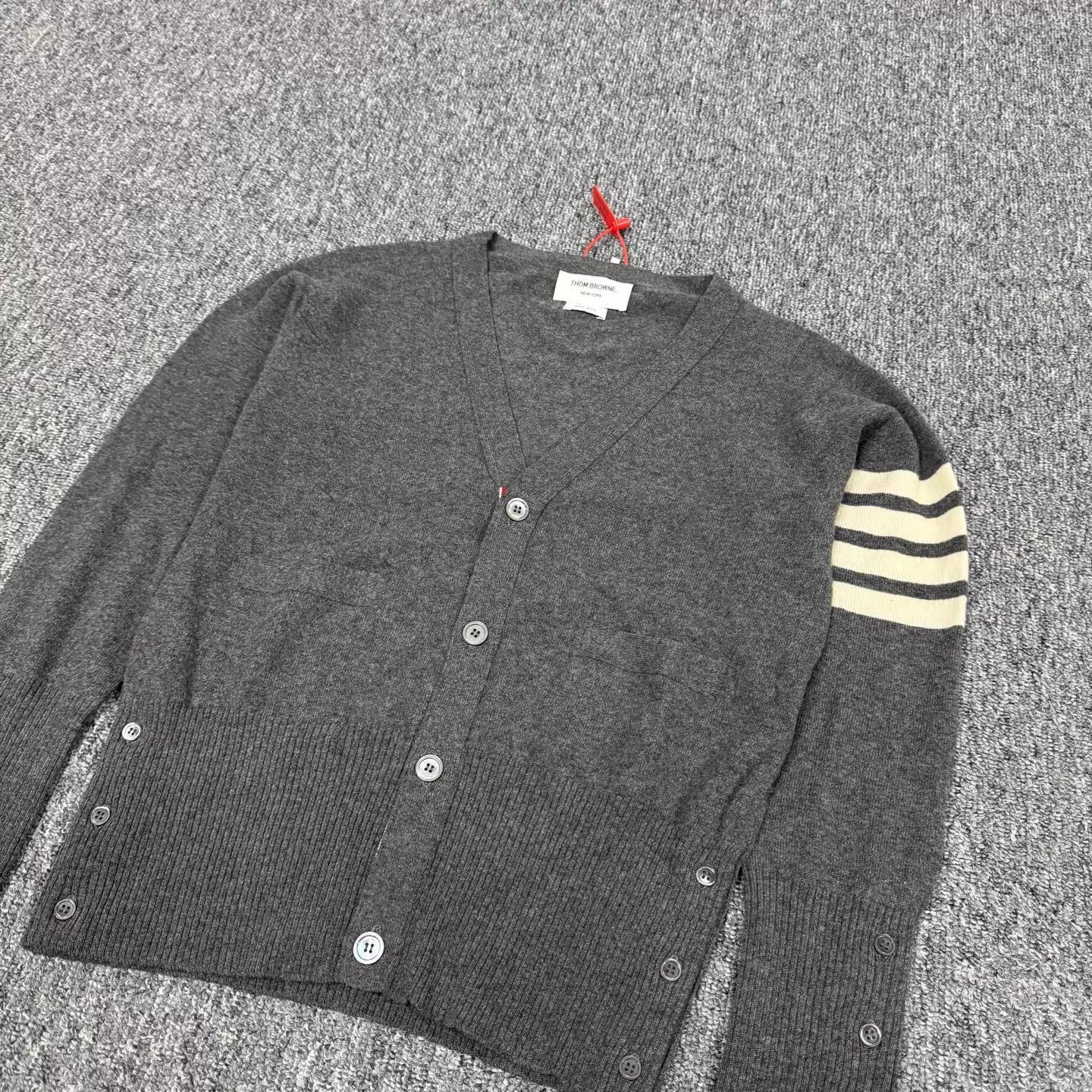 Thom Browne Thom Browne 4-Bar Stripe Gray Cashmere Cardigan 0 99 New Size US XS / EU 42 / 0 - 3 Thumbnail